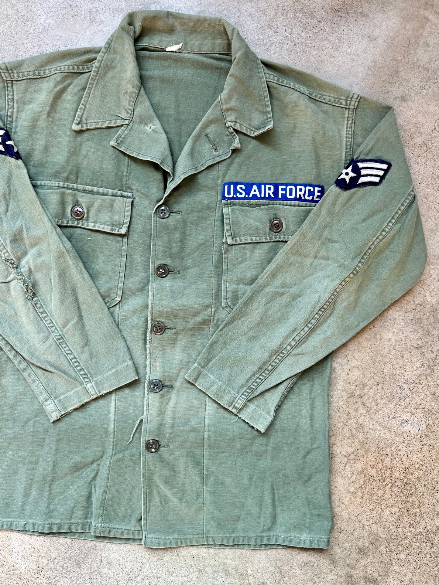 Vintage U.S. Air Force OG-107 Type 1 Sateen Cotton Fatigue Shirt | Medium