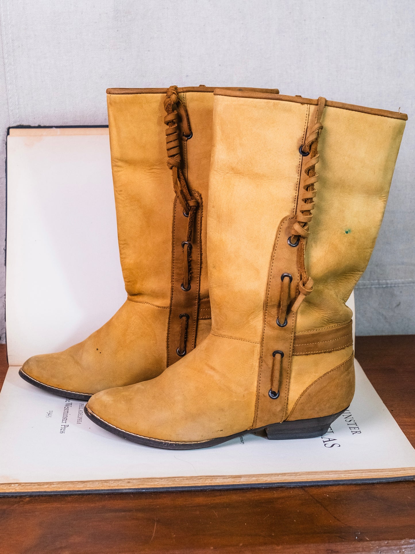 Vintage 1970s Maine Woods Tan Suede Leather Mid-Calf Boots | Women’s 7.5
