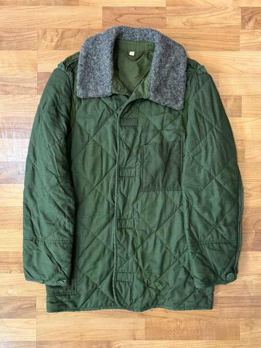 Vintage Cold War Era Quilted Military Jacket Liner | M/L