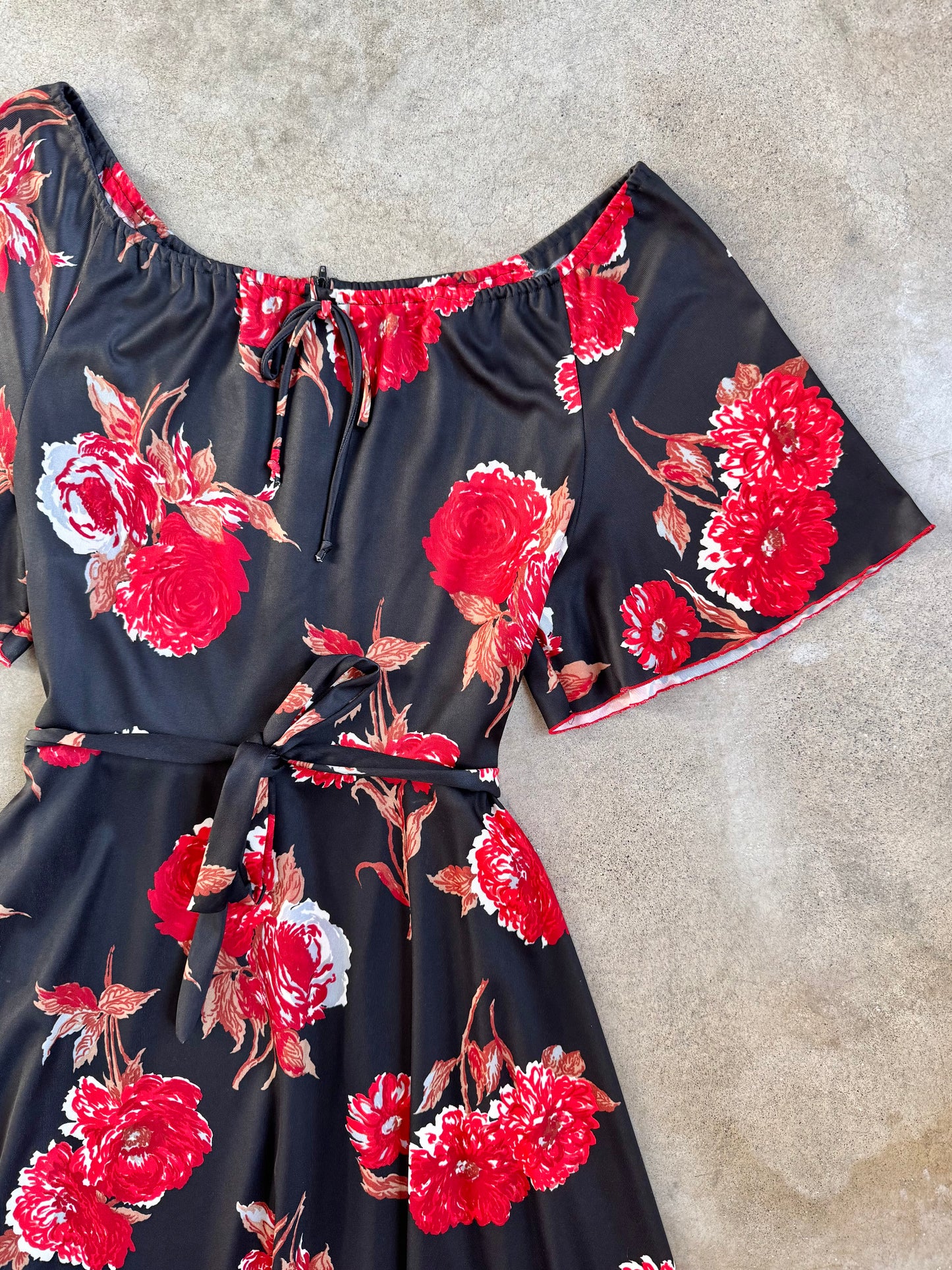 Vintage 1970s Black & Red Floral Off-Shoulder A-Line Midi Dress | XL