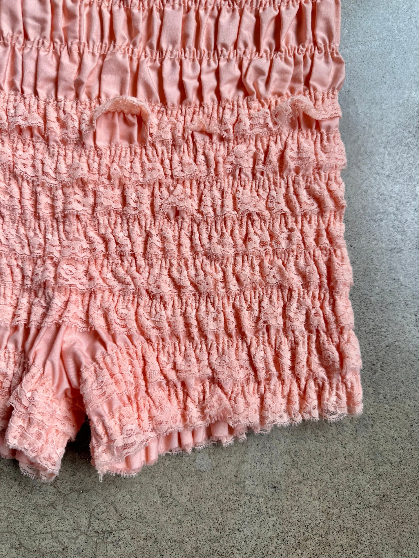 Vintage 1970s Partners Please! Peach Lace Bloomers | Medium