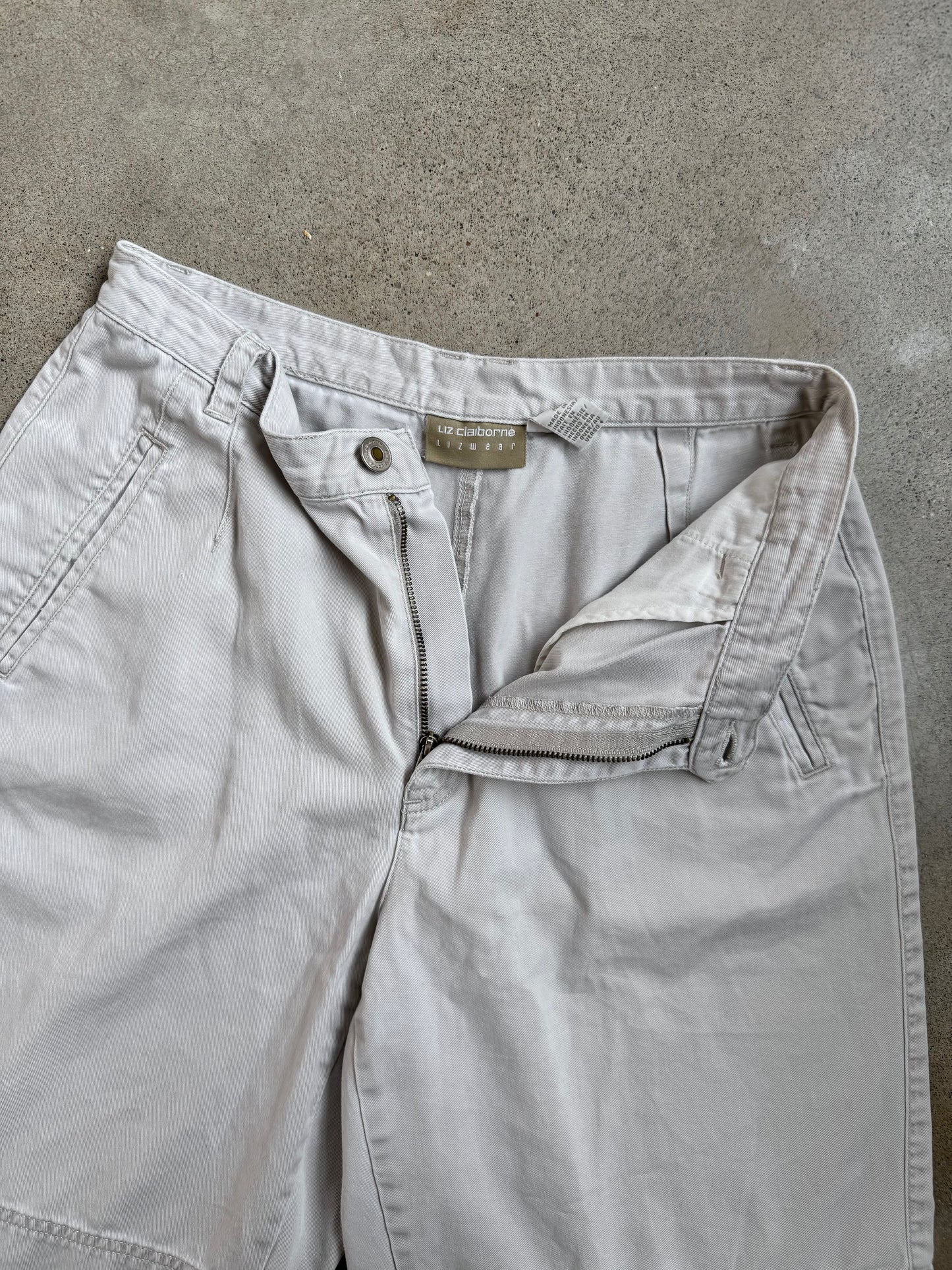 2000s Liz Claiborne Beige High-Waisted Cotton Shorts | Waist 29”