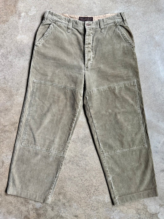 Vintage 1990s Abercrombie & Fitch Green Corduroy Baggy Double-Knee Pants | 34R