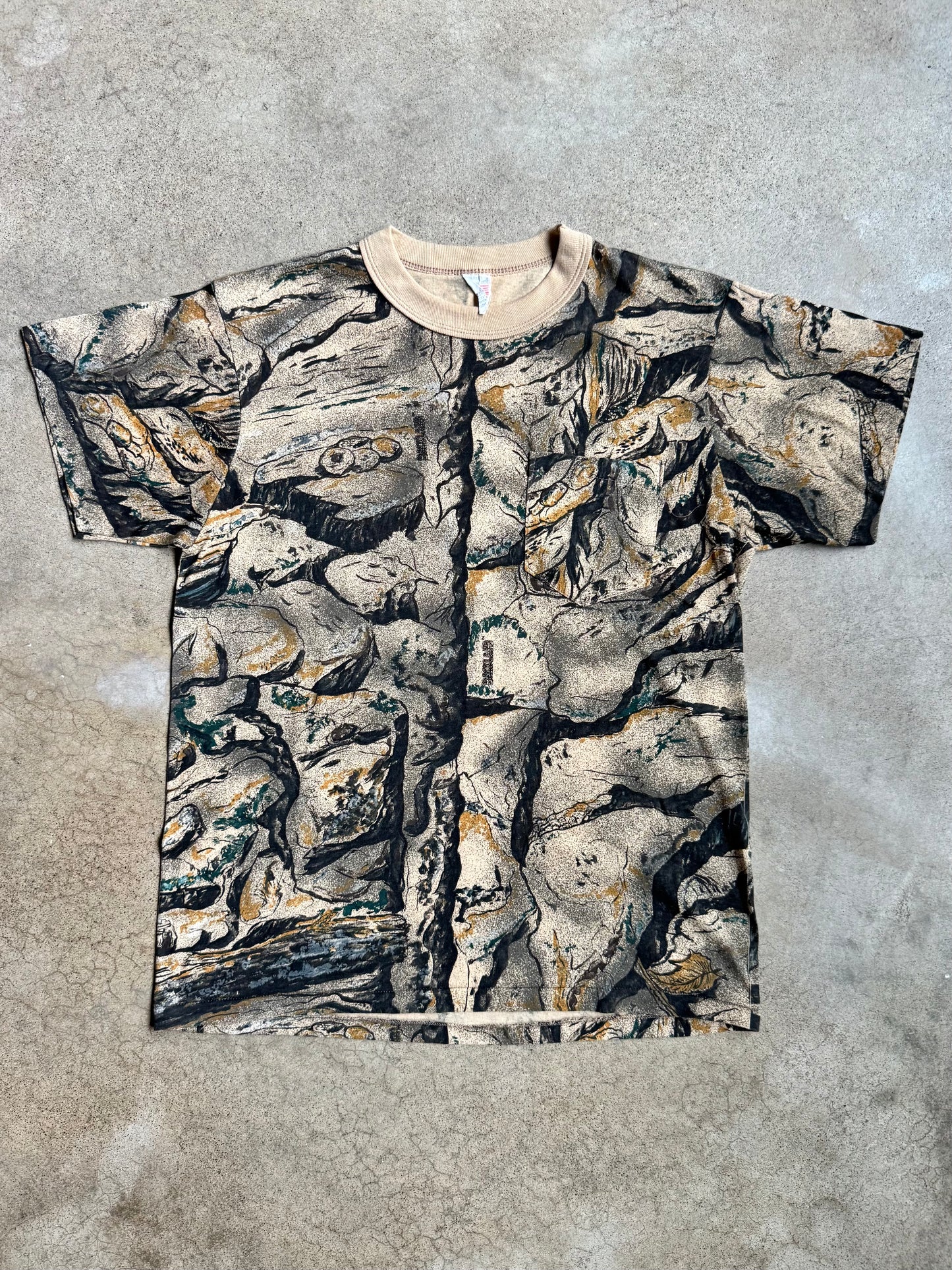 Vintage 1980s Backland Camo Pocket Tee | Medium