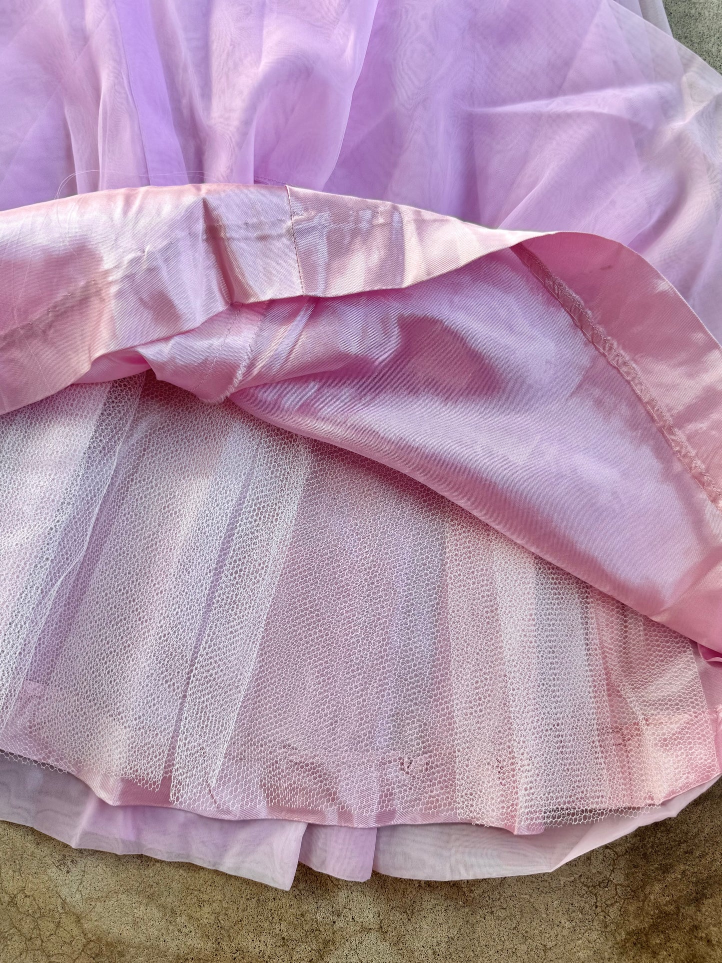 Vintage 1950s Lilac Floral Embroidered Pleated Party Dress | Small