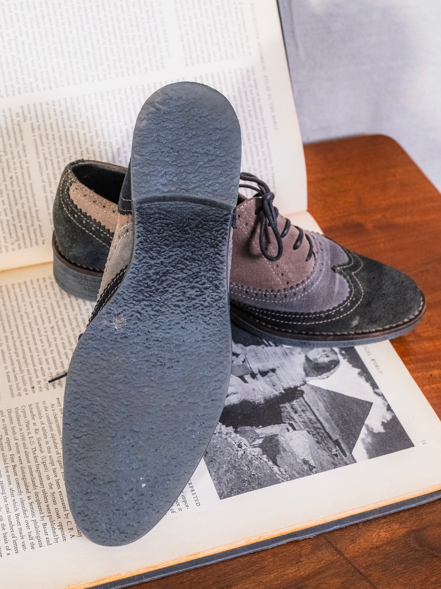 Vintage 1980s Jean Thomas Black & Grey Suede Wingtip Oxford Shoes | 40