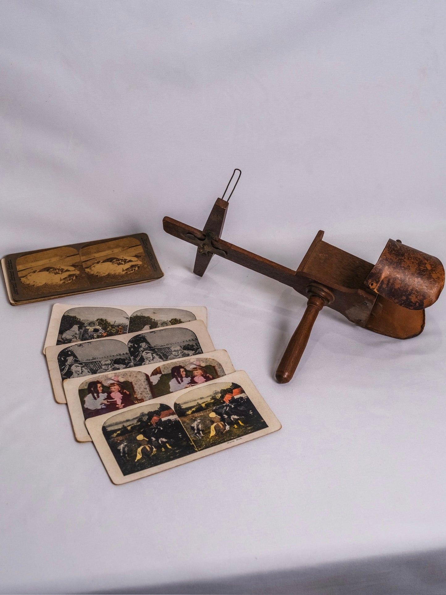 Antique Victorian Stereoscope Viewer w/ Cards