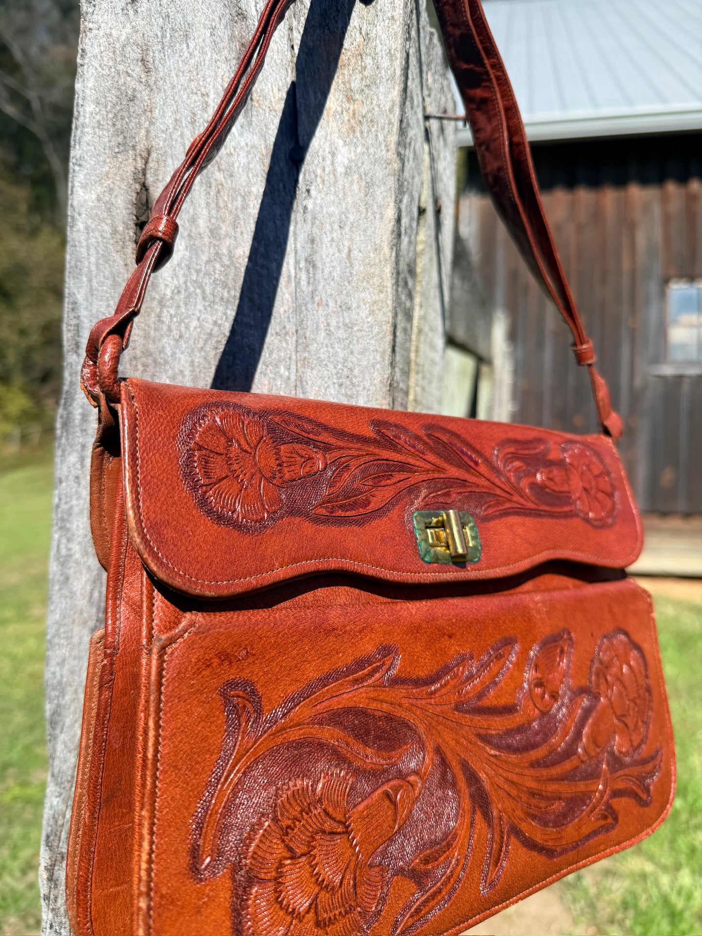 Vintage 1940s Brown Hand-Tooled Floral Leather Handbag