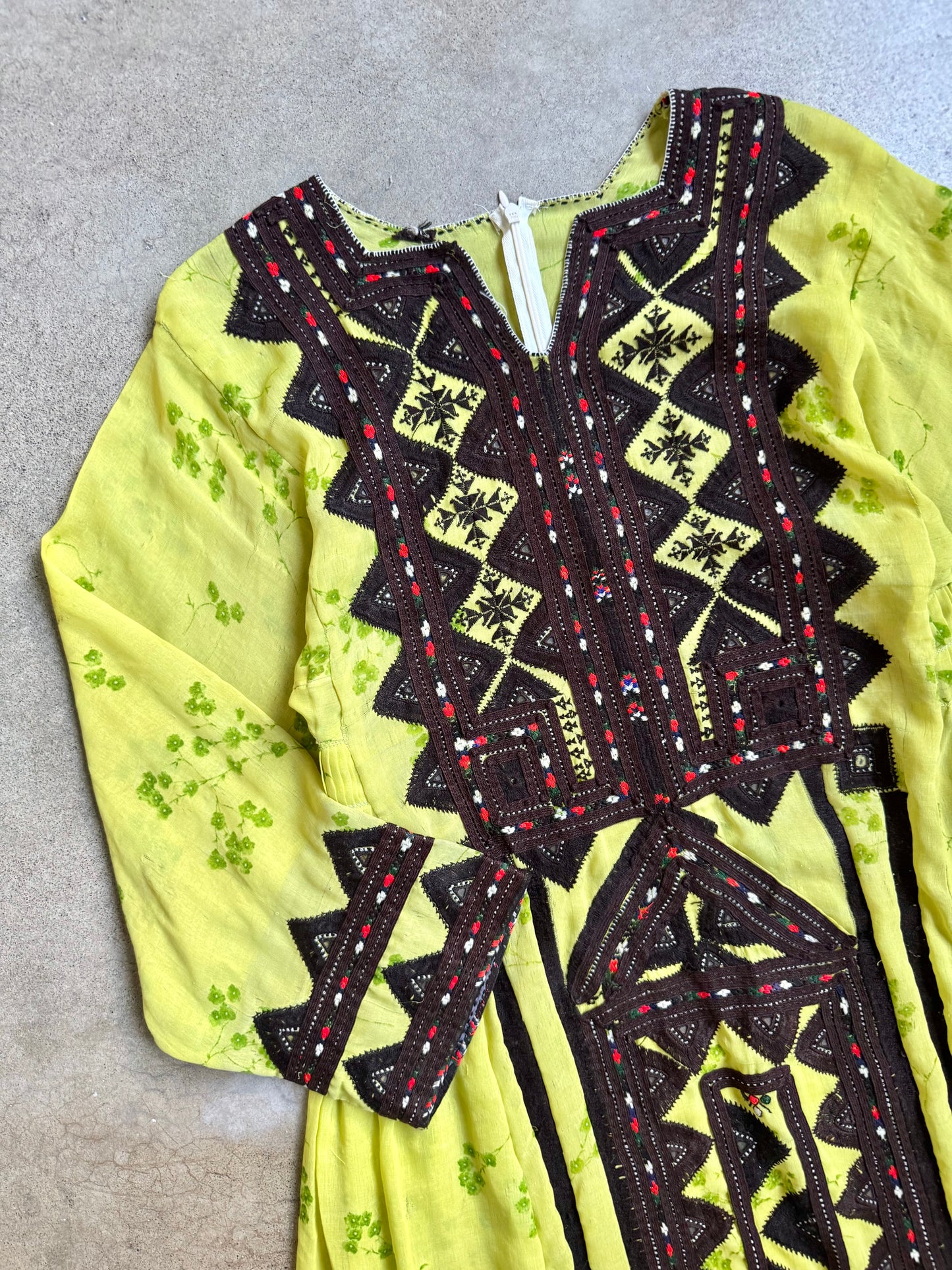 Vintage Green Afghan Balochi Embroidered Dress | Medium
