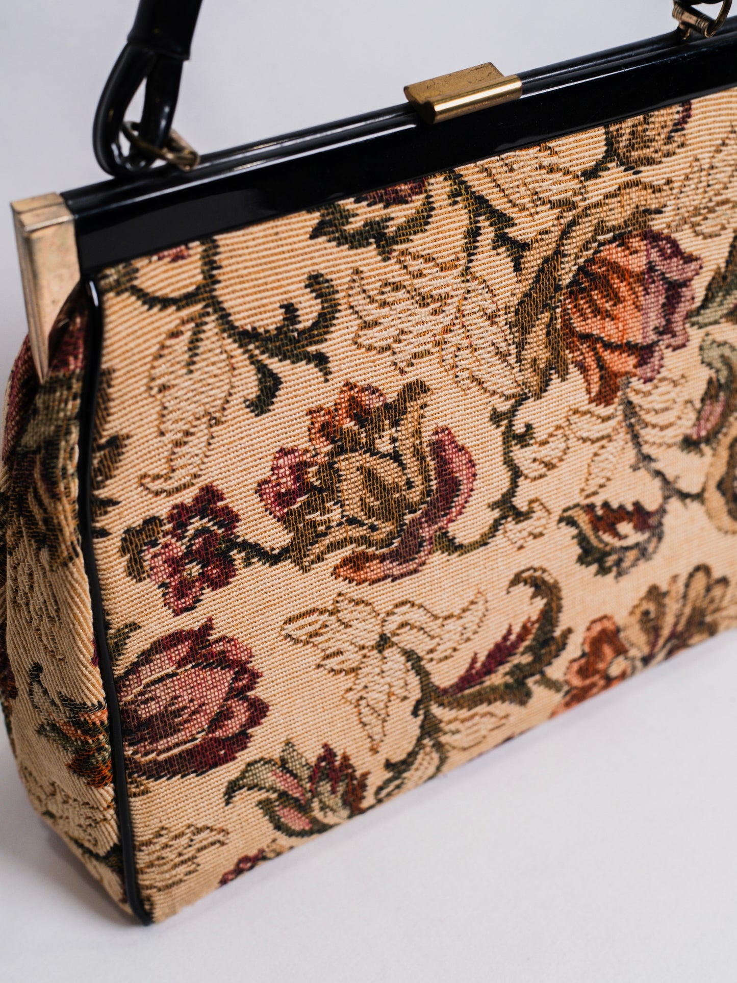 Vintage 1940s Dover Floral Tapestry Top Handle Bag
