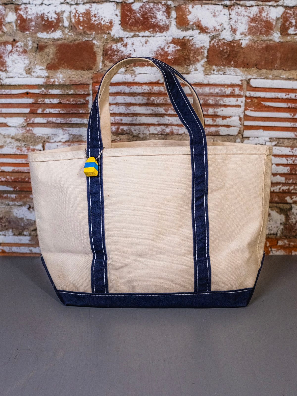 Vintage L.L. Bean Canvas Navy Trim Boat & Tote Bag w/ Quarter Horse Patch
