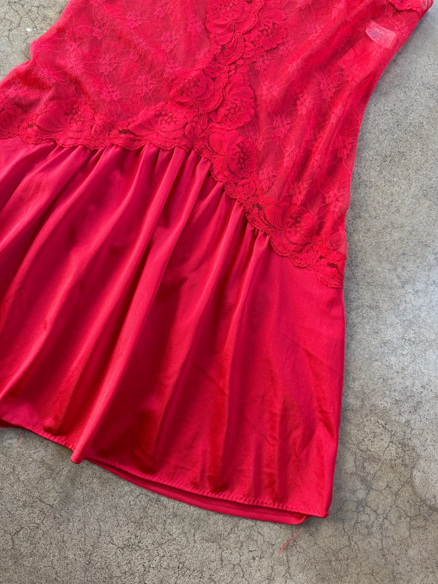 Vintage 1980s Lorraine Red Lace Lingerie Slip | Small