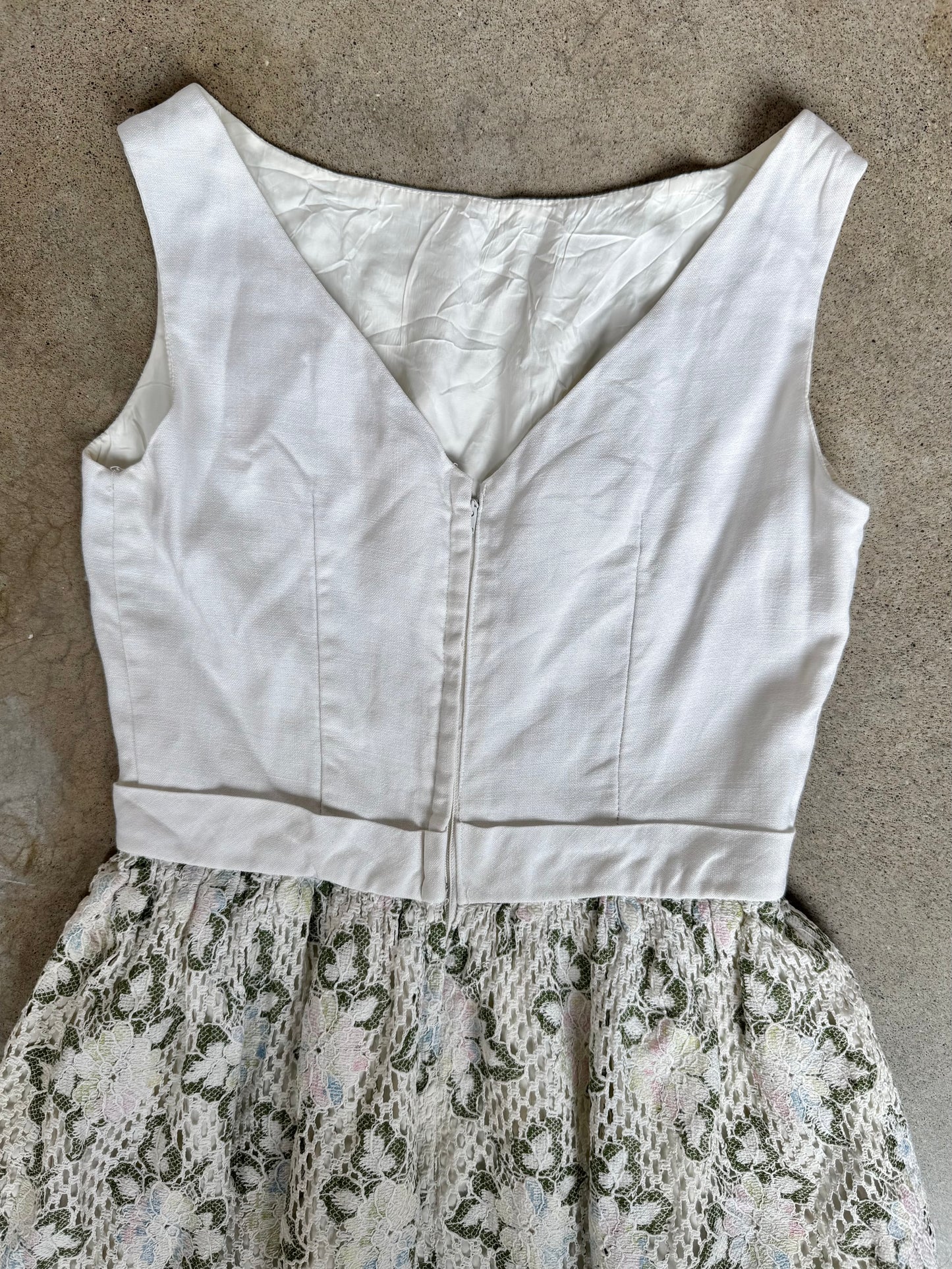 Vintage 1960s White Sleeveless Floral Crochet Lace Mini Dress | XS