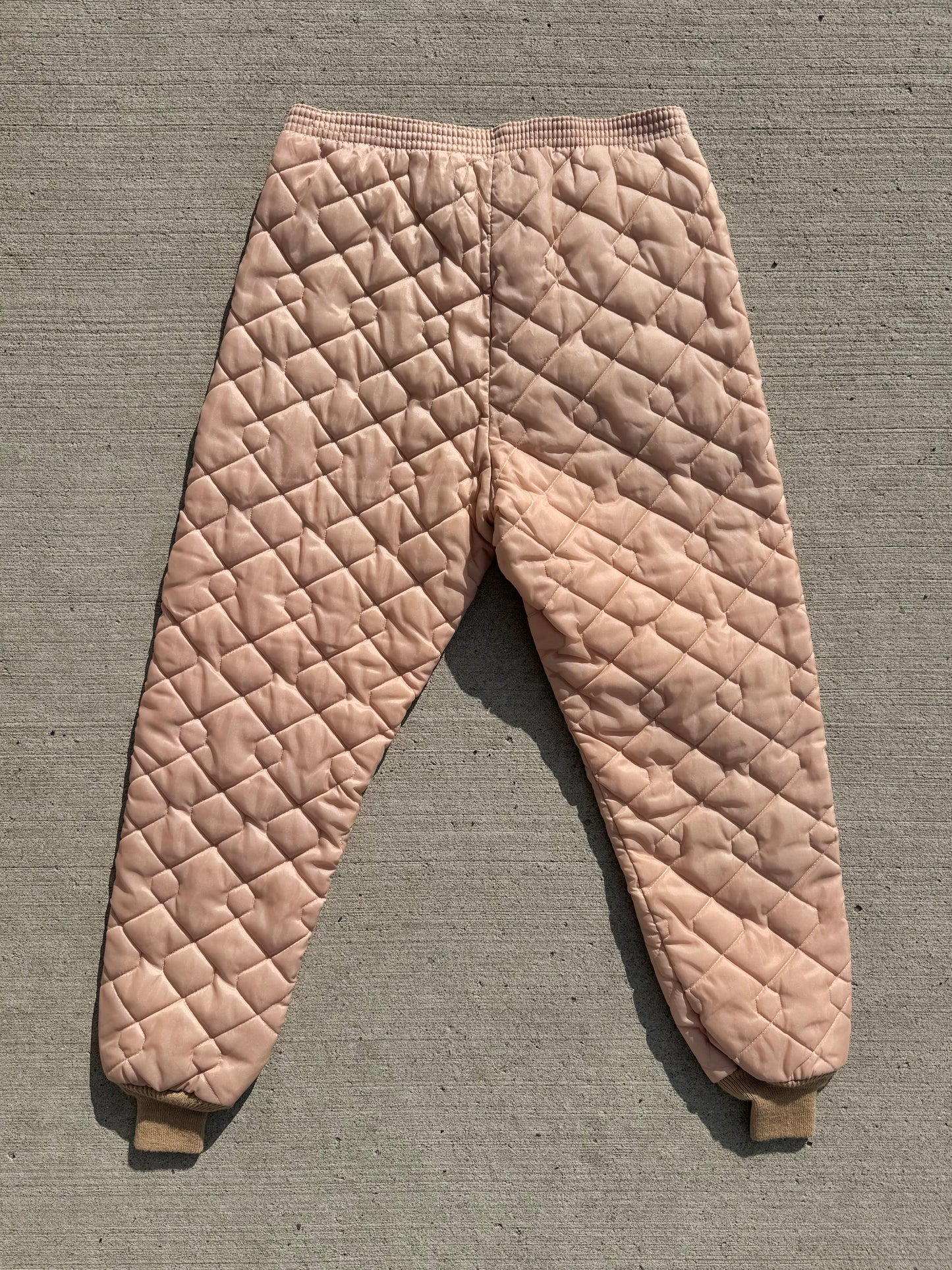 Vintage 1970s Muted Pink Quilted Ski Pants | M/L