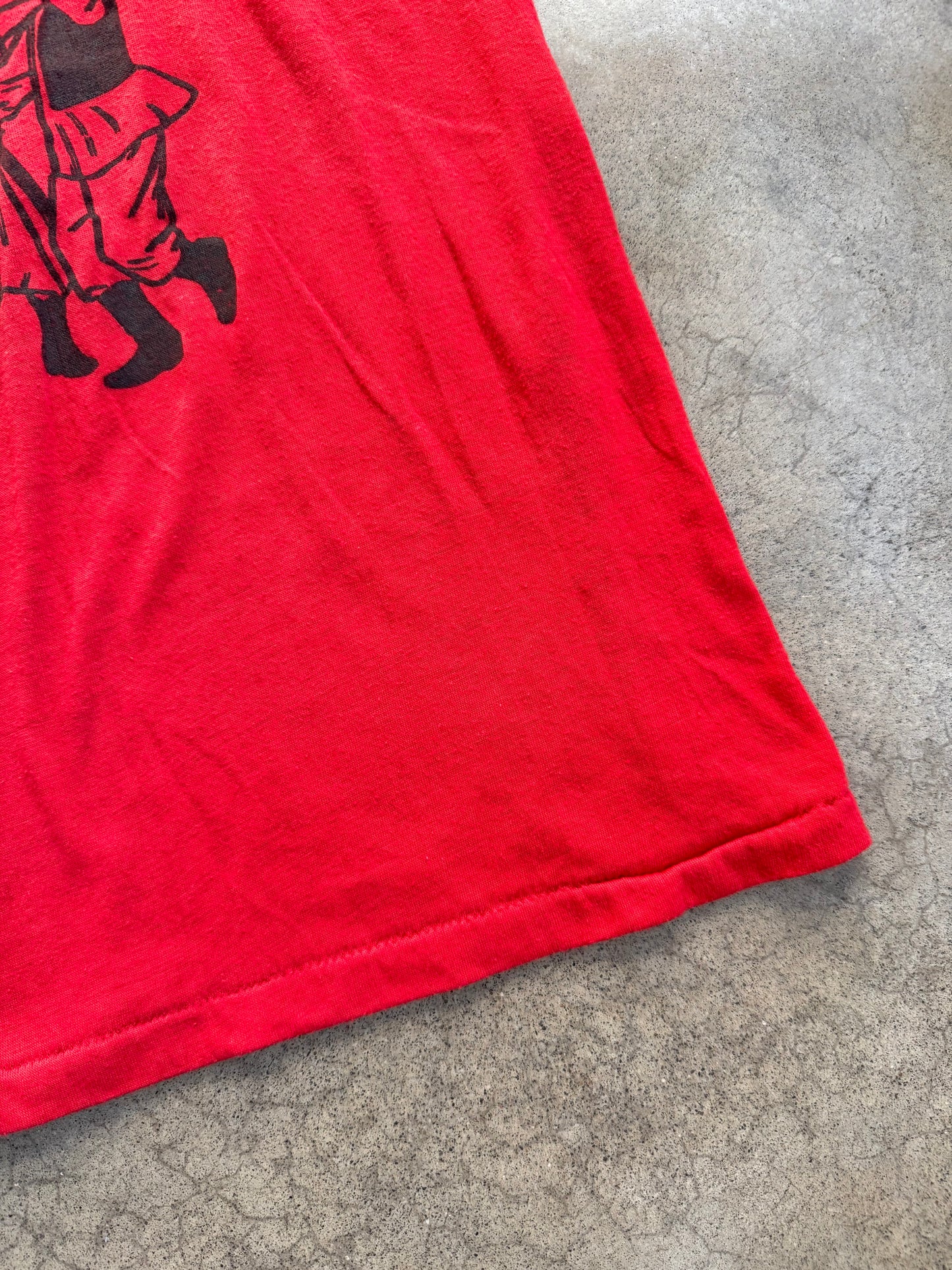 Vintage 1980s "Zivili" Croatian Toast to Life Red Graphic Tee | Small