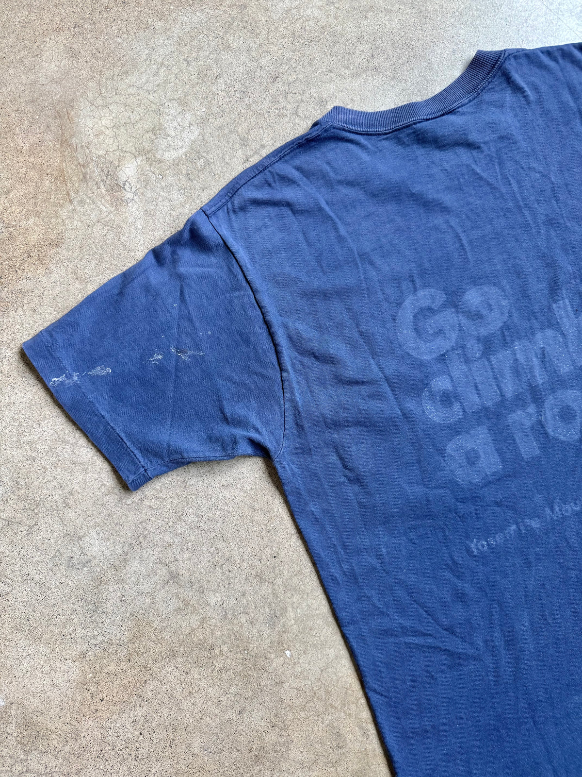 Vintage 1970s Yosemite Mountaineering School "Go Climb A Rock" Pocket Tee | Large