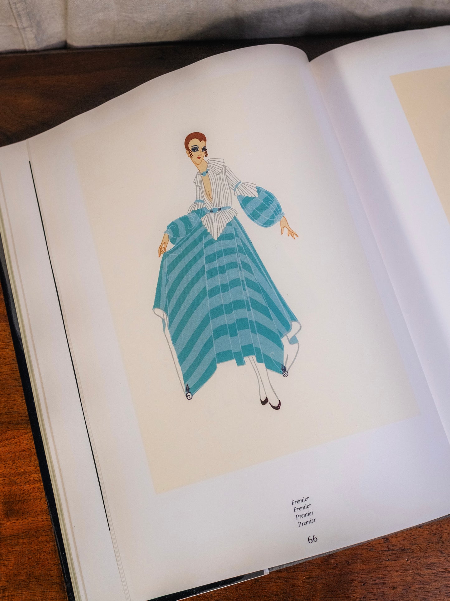 Erté at Ninety: The Complete Graphics Book