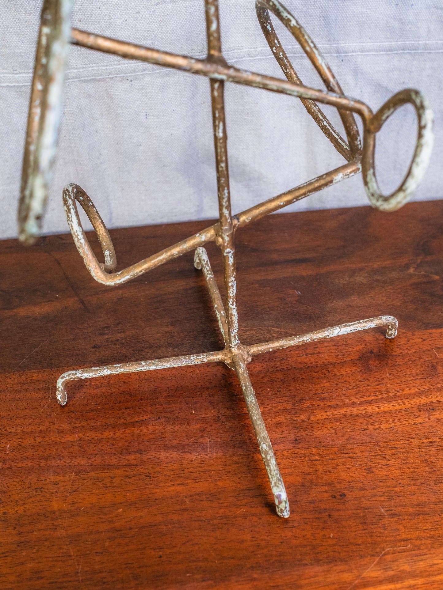 Vintage Metal Asparagus Wine Bottle Holder