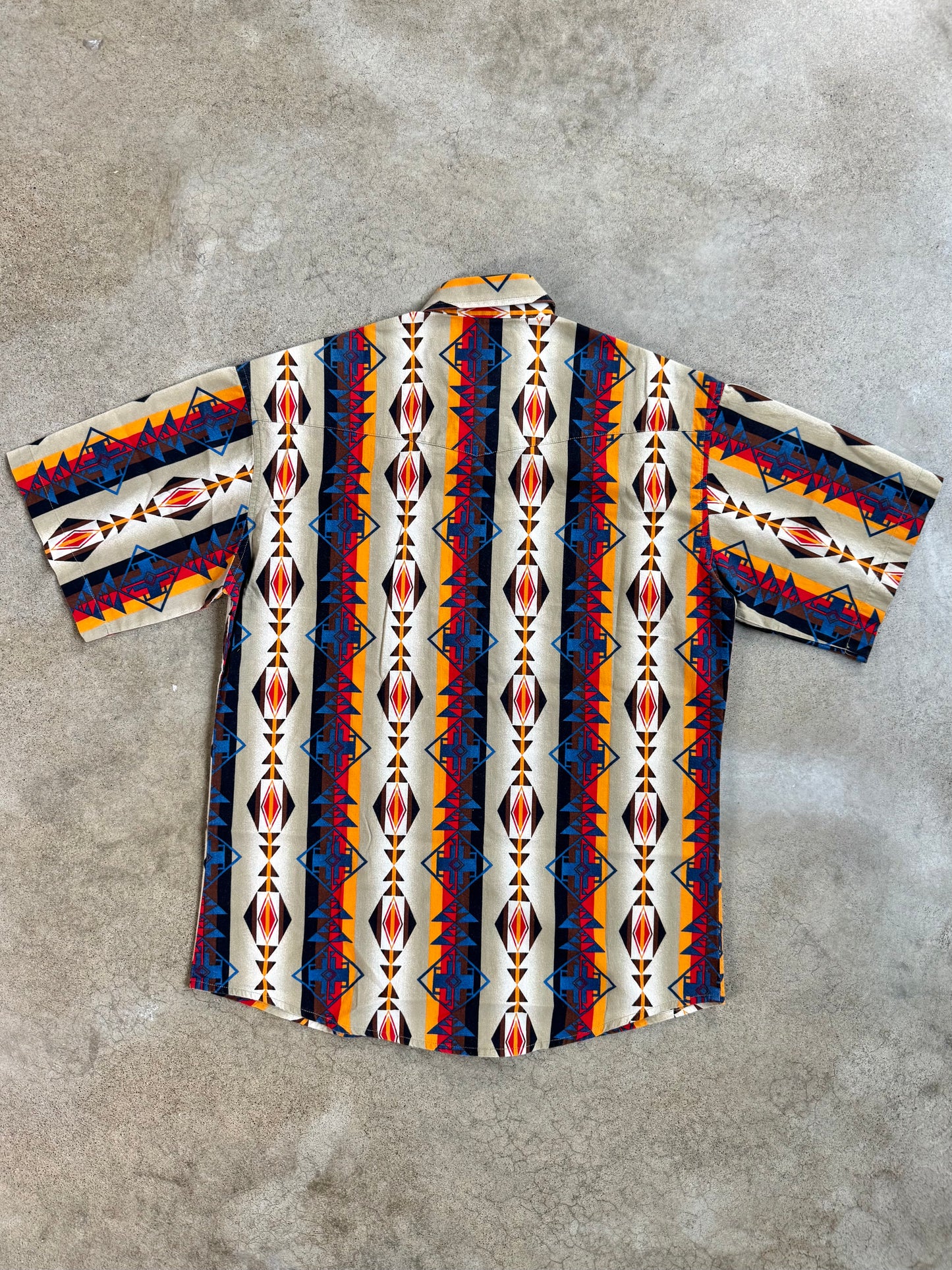 Vintage 1990s Wrangler Southwestern Pearl Snap Short Sleeve Shirt | Medium