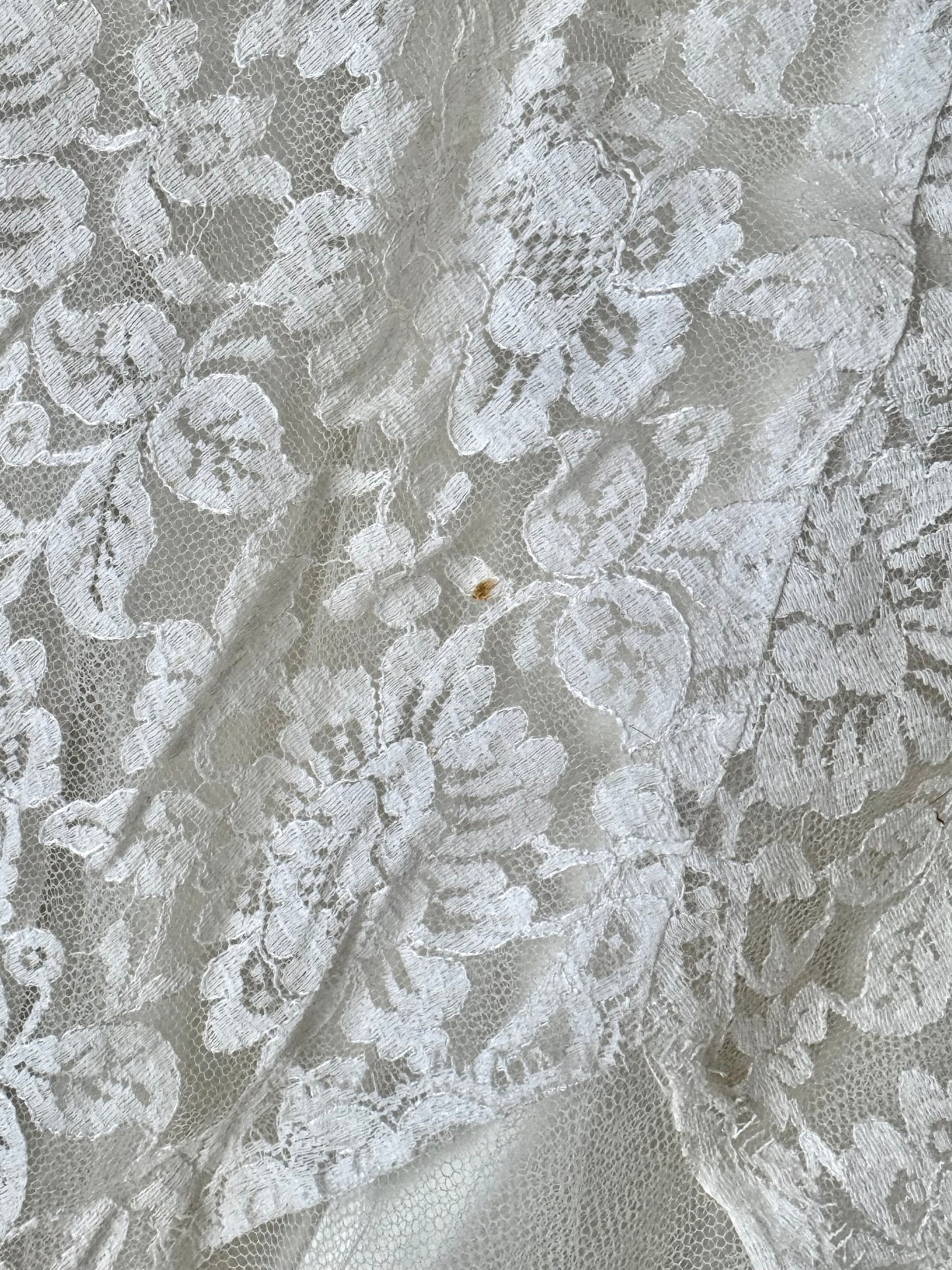 Vintage 1950s Handmade White Lace Tea-Length Tulle Skirt Wedding Gown | XS