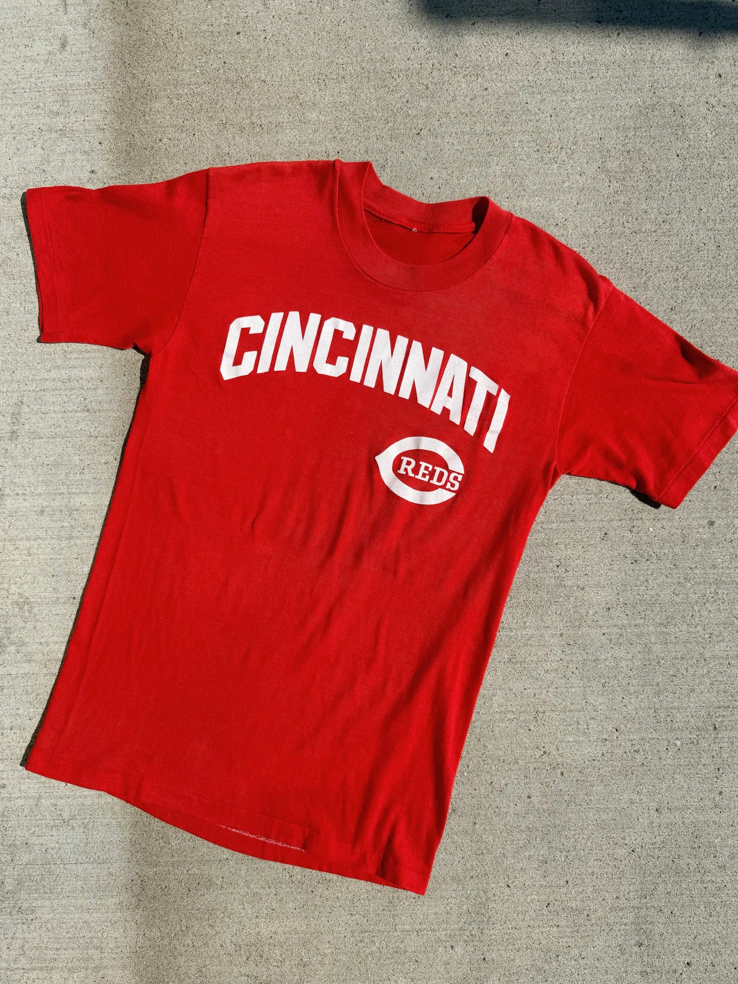 Vintage 1990s Cincinnati Reds Short Sleeve Tee | Small