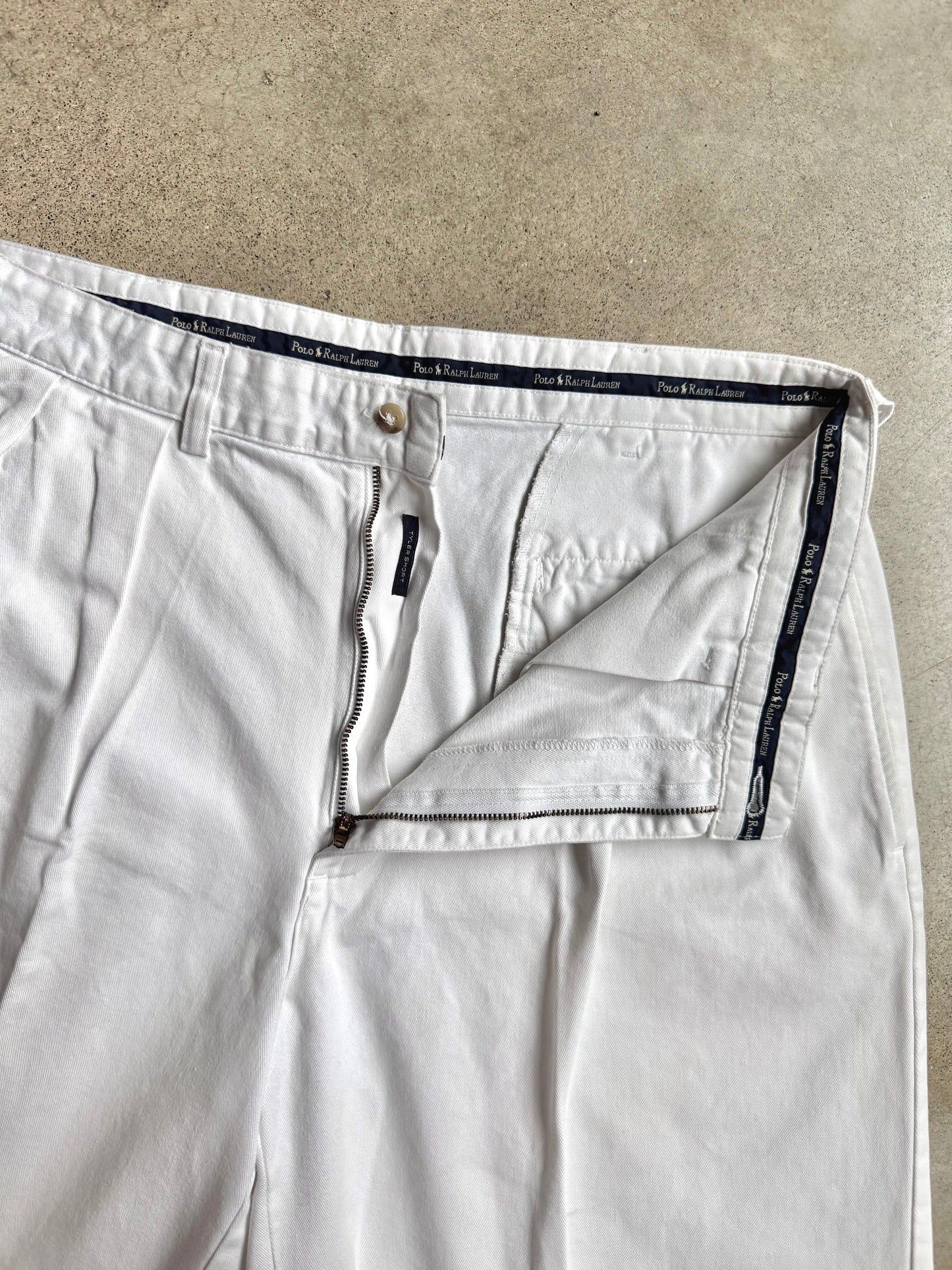 Vintage 1990s Polo Ralph Lauren White Pleated Cotton Shorts | Waist 34”