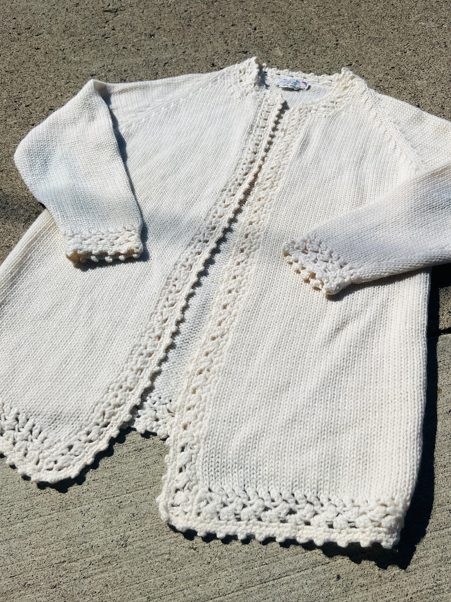 Vintage 1950s Vic & Vic Cream Wool Knit Cardigan