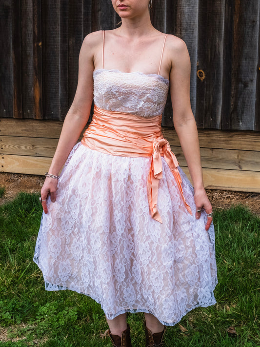Vintage 1980s Glenrob Peach Lace Formal Dress | Small