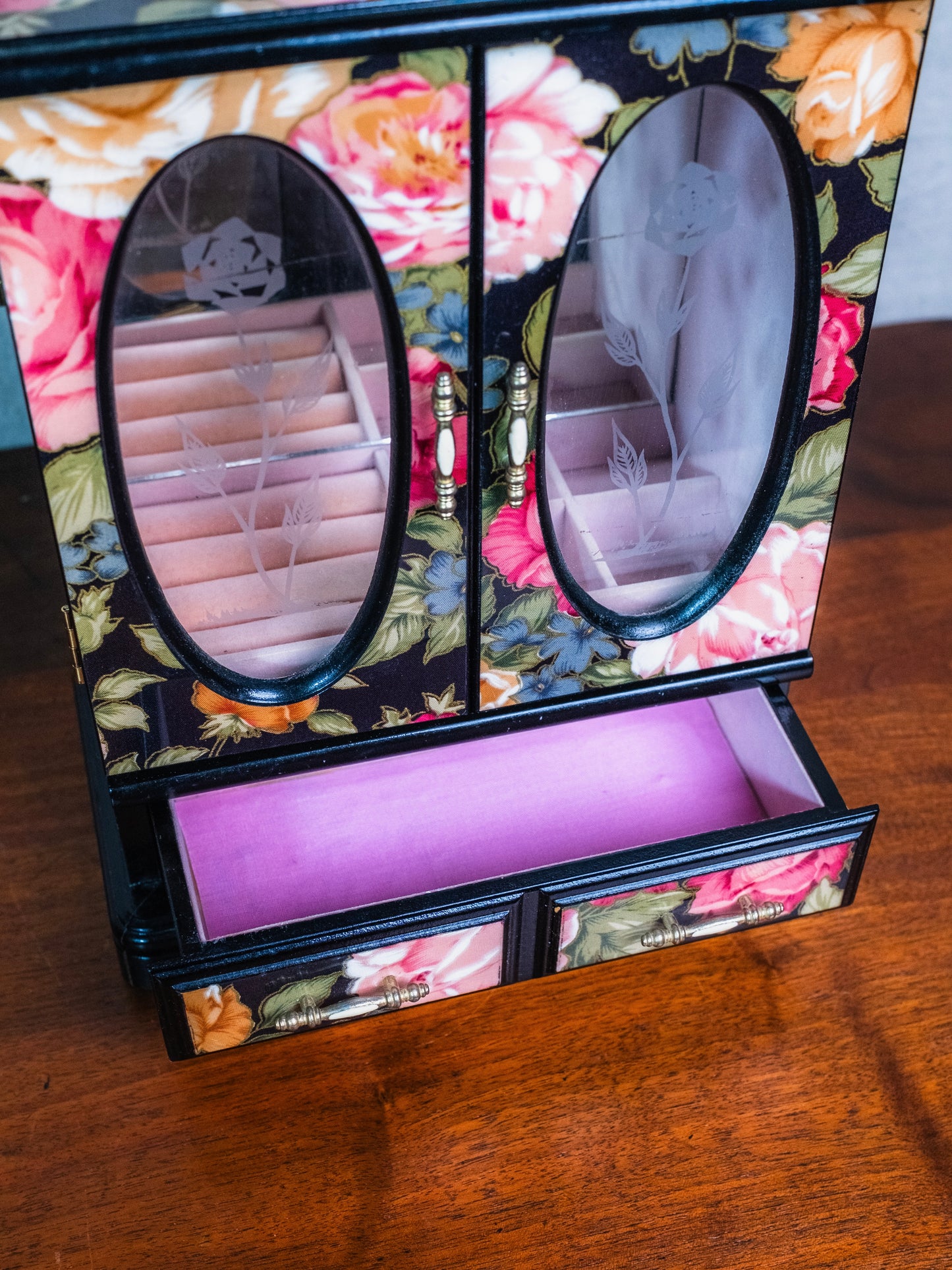 Vintage 1980s Black & Pink Floral Pattern Lacquered Jewelry Box