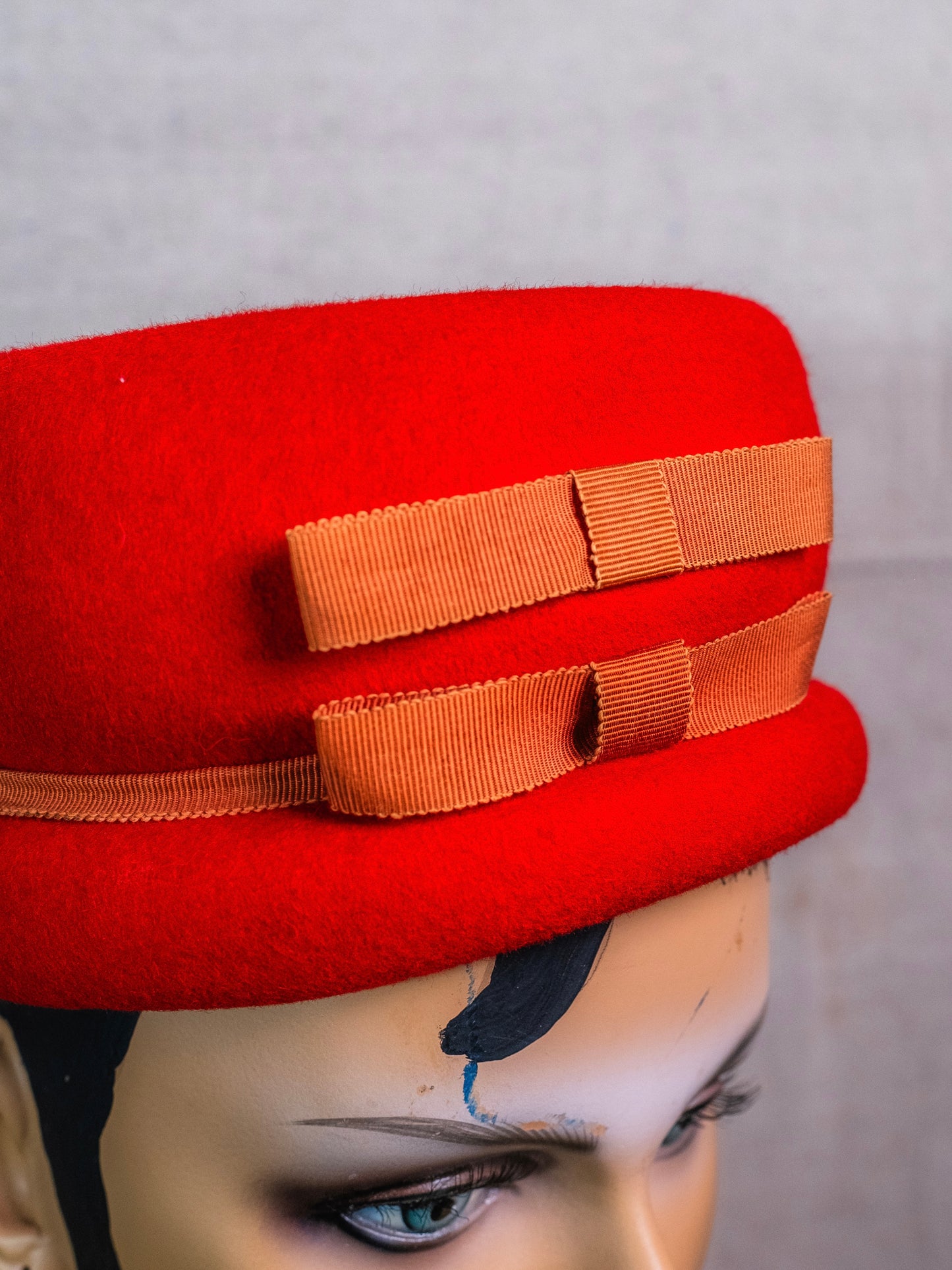 Vintage 1950s Neco Red Wool Pillbox Hat