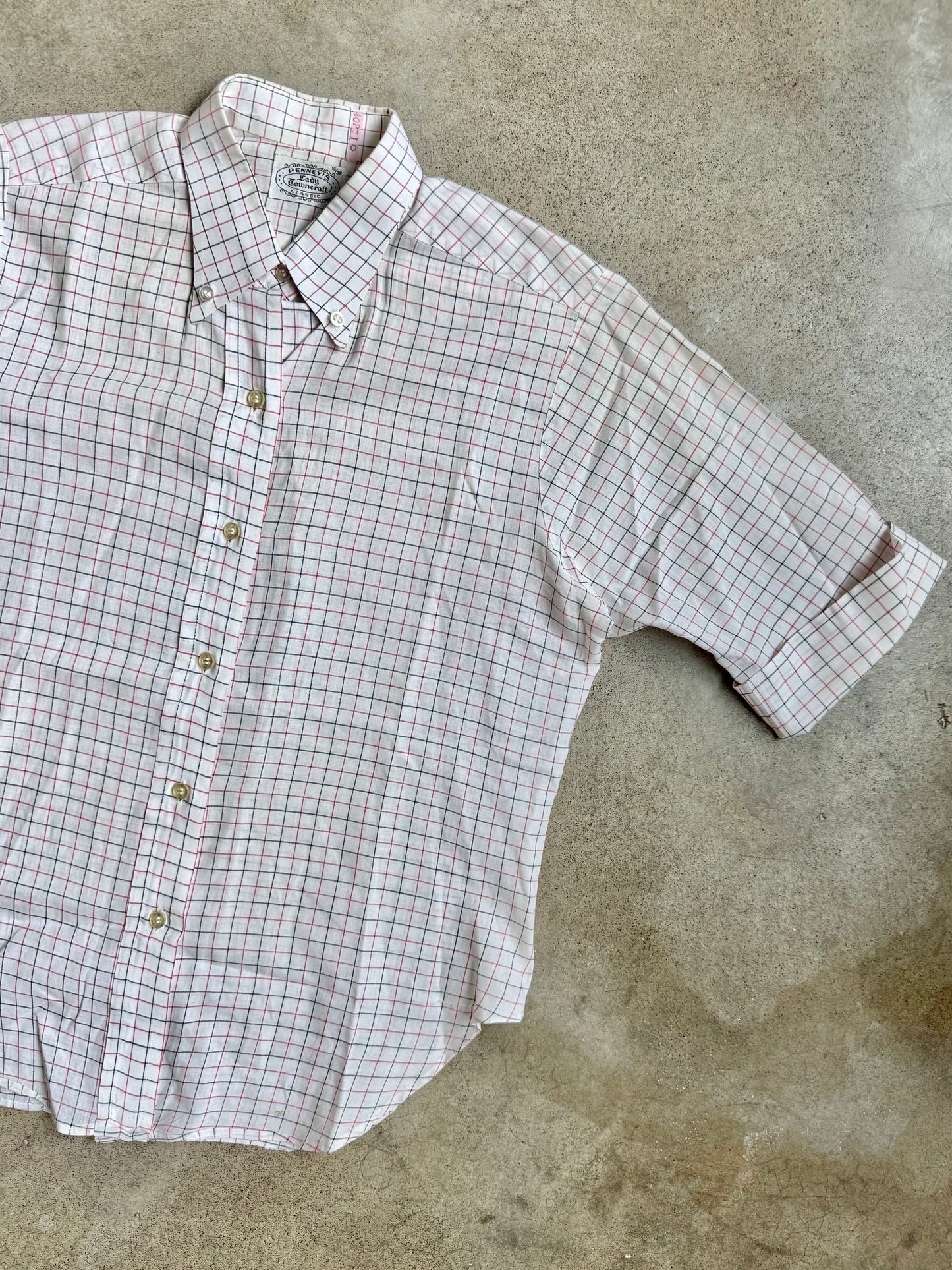 Vintage 1950s/60s Penney's Lady Towncraft Black & Red Check Short Sleeve Shirt | Large