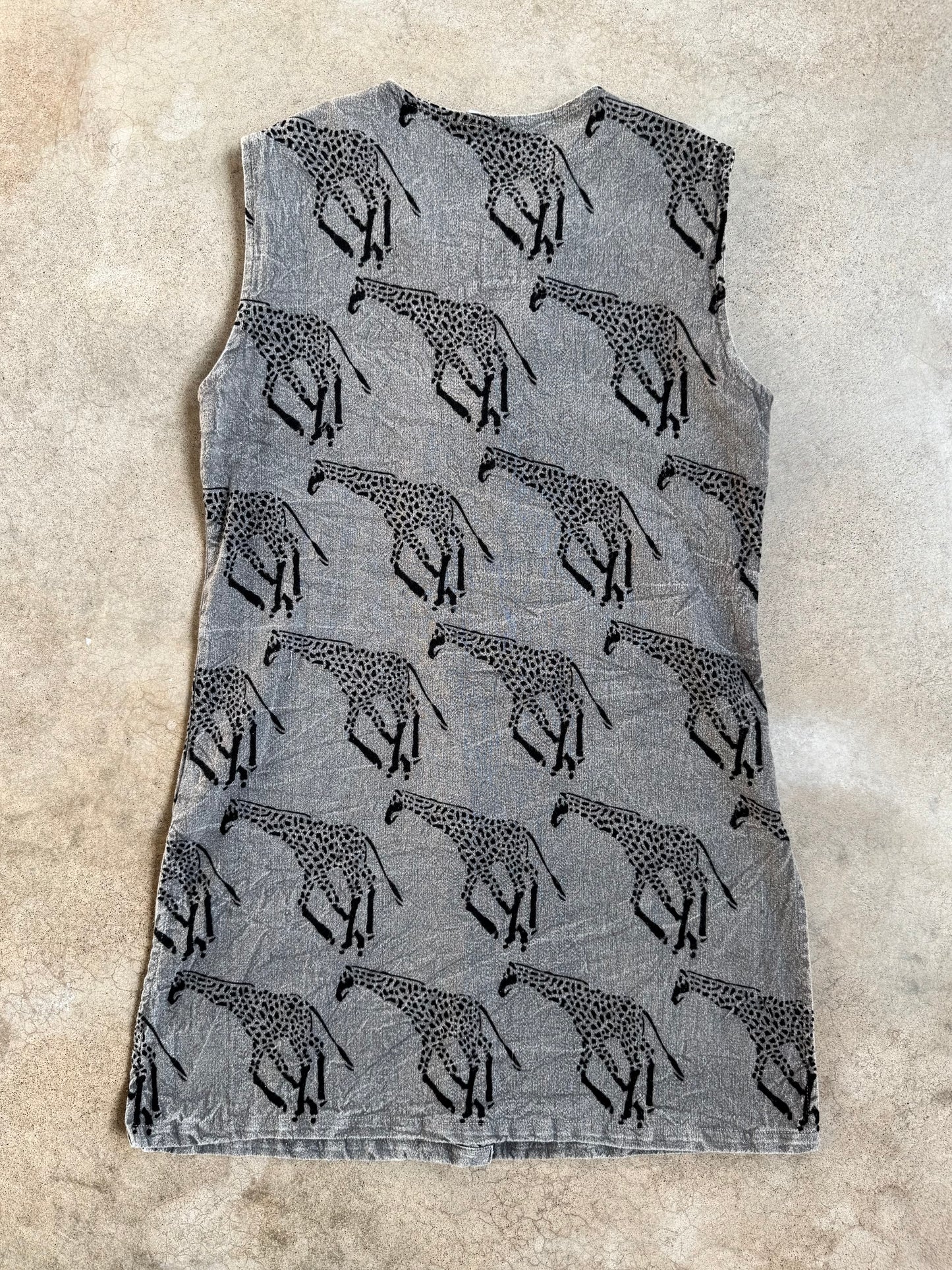 Vintage 1990s Grey Giraffe Print Cotton Sleeveless Button-Front Dress | Small