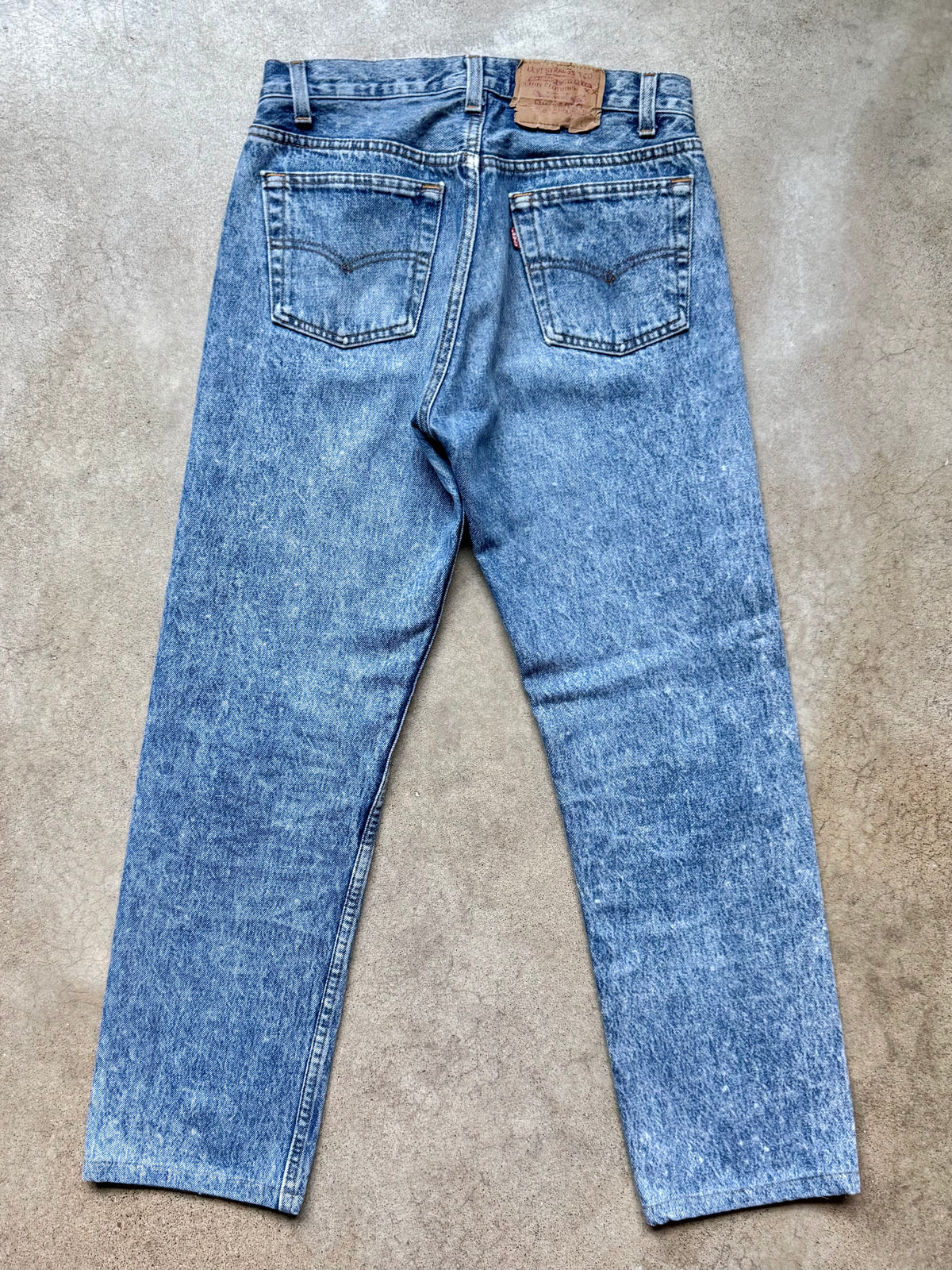 Vintage 1980s/90s Levi’s 501 Faded Medium Wash Jeans | 30x32