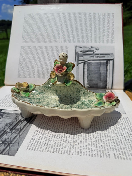 Vintage 1960s Ceramic Cherub Soap Dish