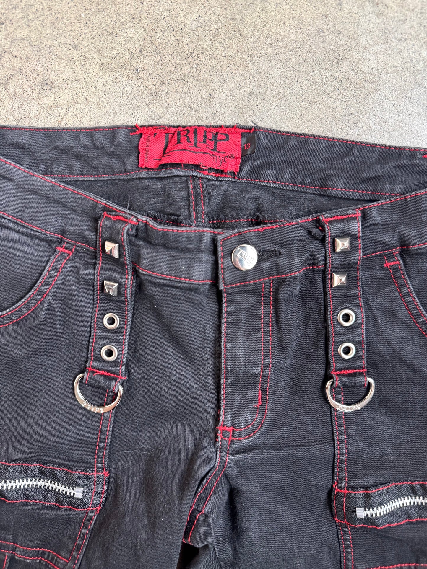 2000s Tripp NYC Black & Red Stitch Studded D-Ring Skinny Jeans | Medium