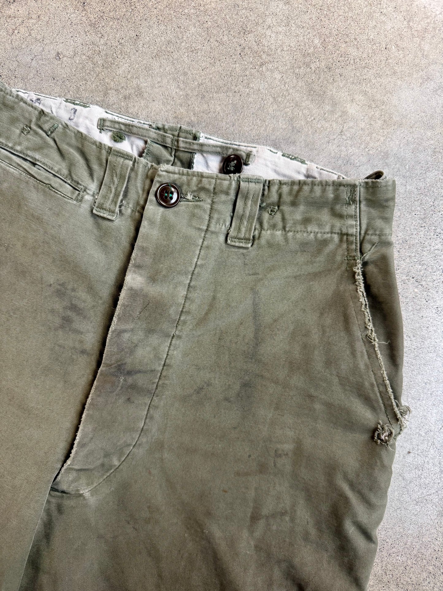 Vintage 1940s WW2 U.S. Military Distressed Cotton Field Trousers | Waist 30”