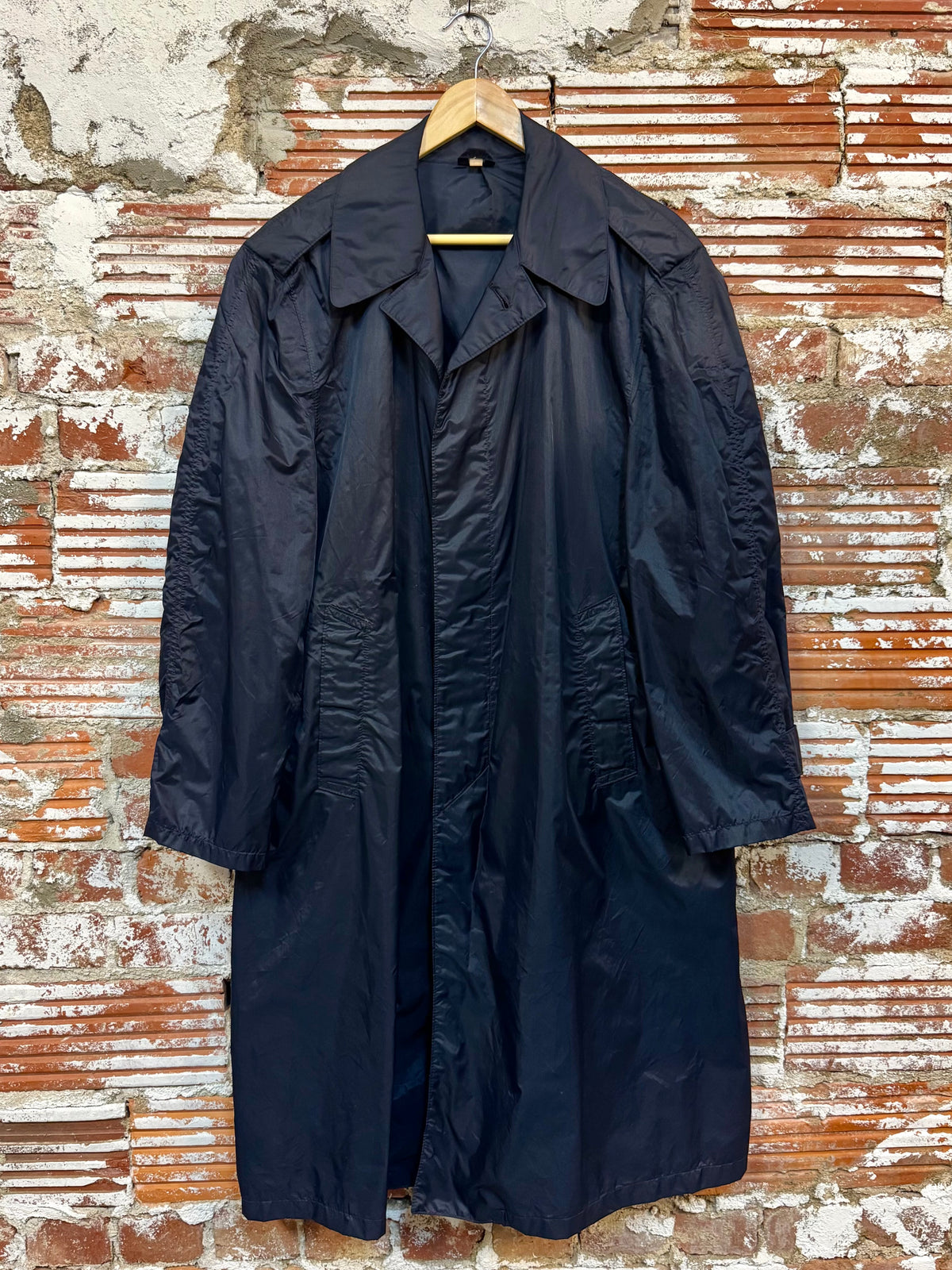 Vintage Vietnam Era Military U.S. Air Force Lightweight Nylon Raincoat | 38S