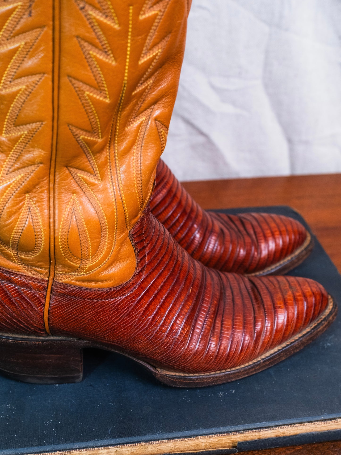 Vintage 1970s Brown Leather & Lizard Skin Cowboy Boots | Women’s 7.5