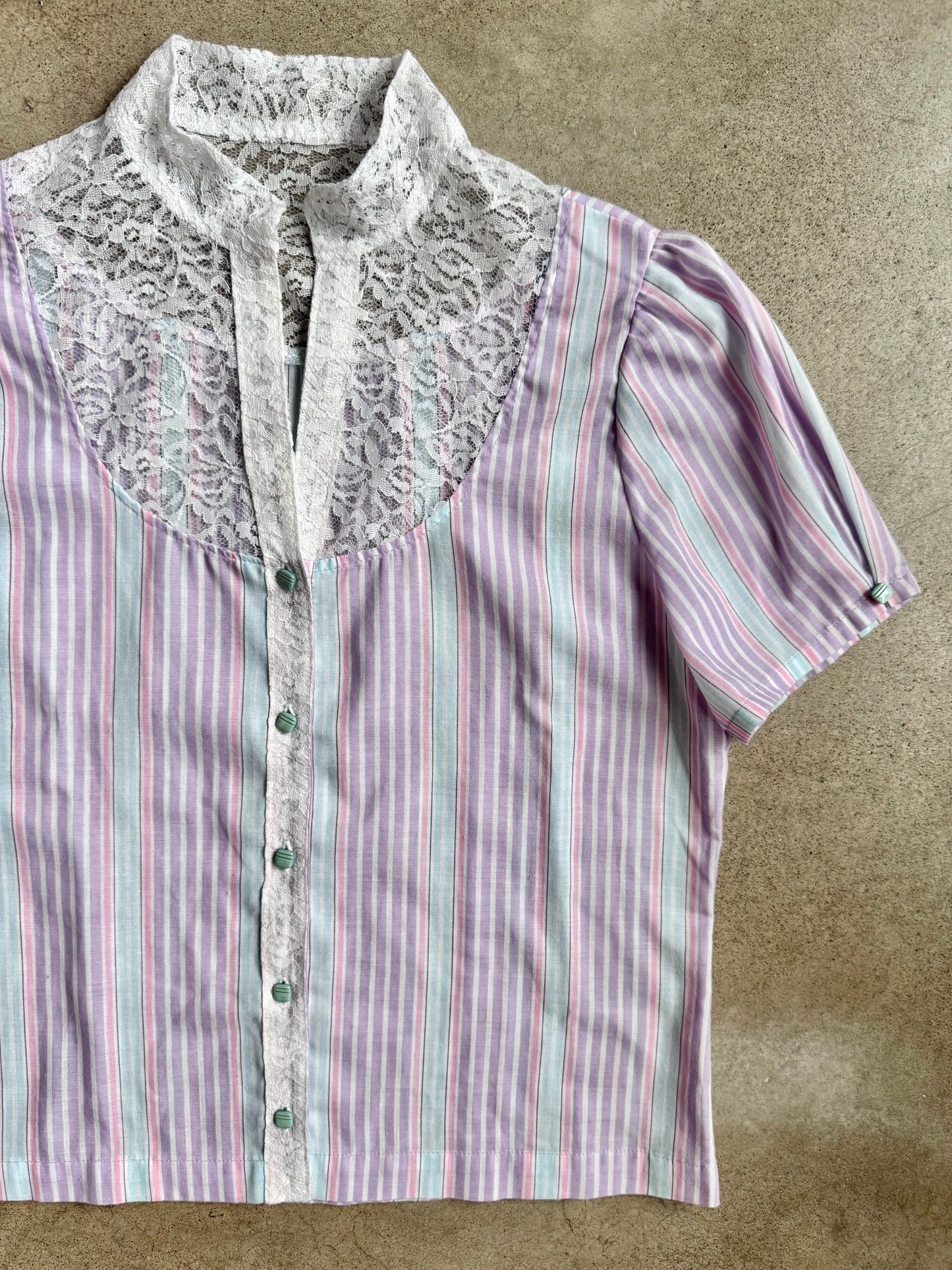 Vintage 1970s/80s Pastel Striped Lace Collar Short Sleeve Blouse | Medium
