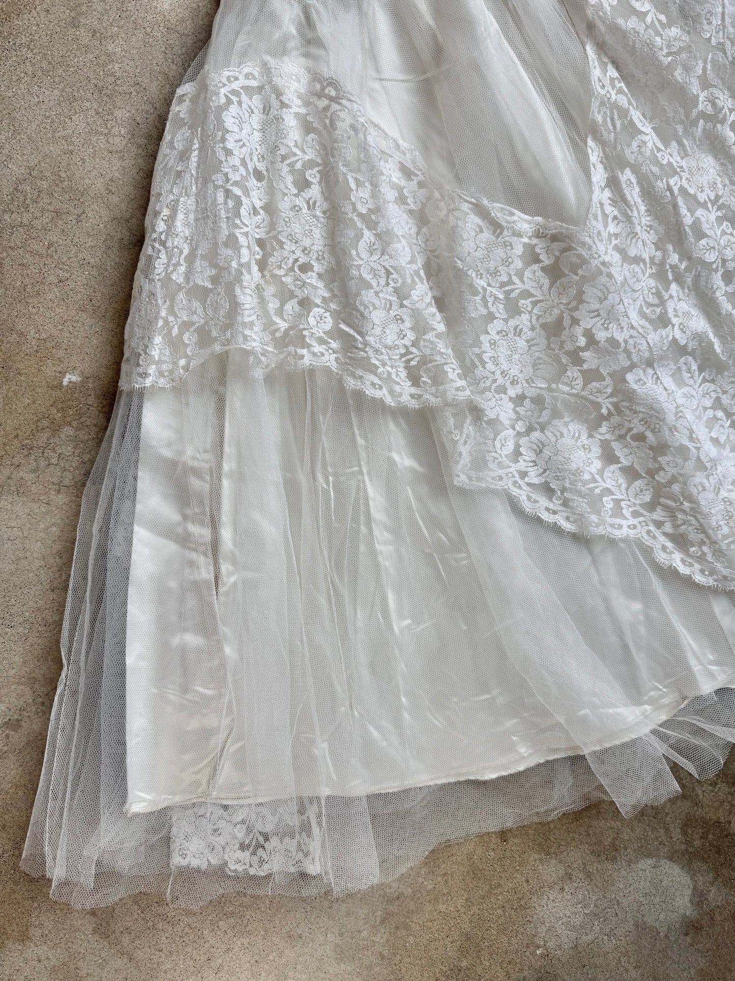 Vintage 1950s Handmade White Lace Tea-Length Tulle Skirt Wedding Gown | XS