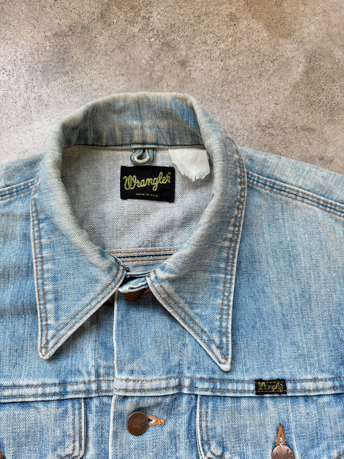 Vintage 1970s/80s Wrangler Light Wash Denim Jacket w/ Suzuki Patch | Large