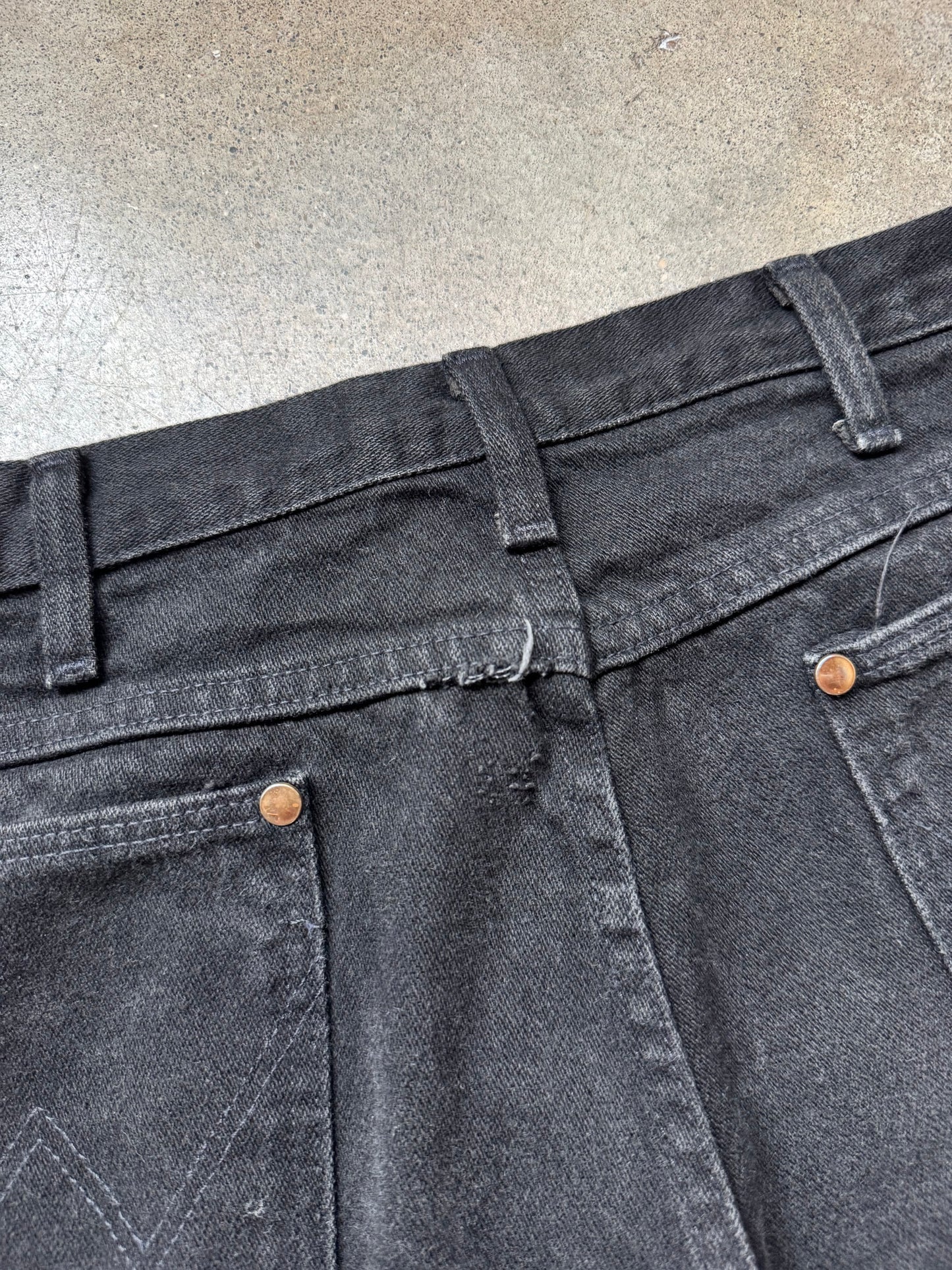 Vintage 1990s Wrangler Black Straight Leg Jeans | Waist 33”