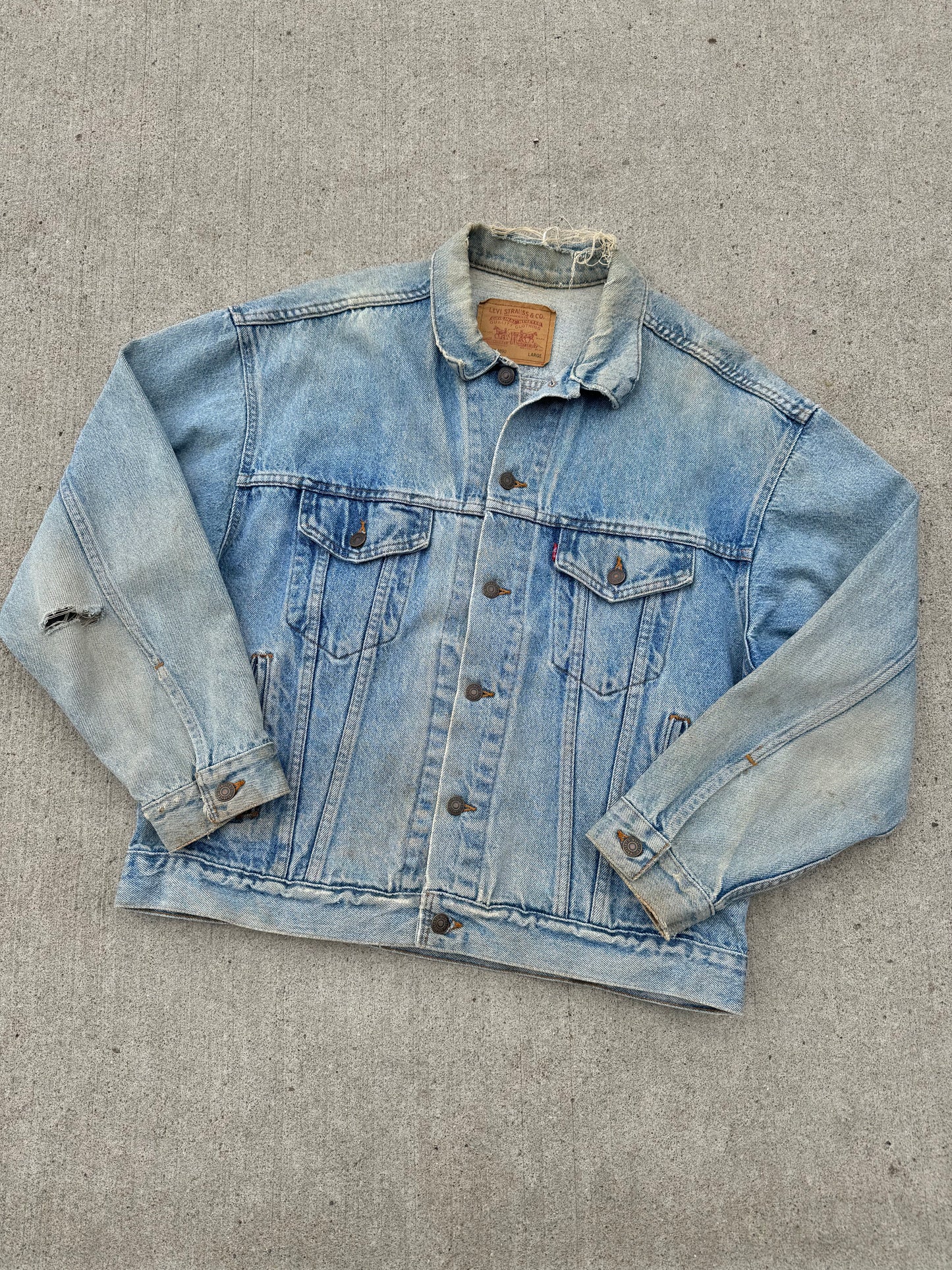 Vintage 1980s Levi’s Worn Denim Trucker Jacket | Large