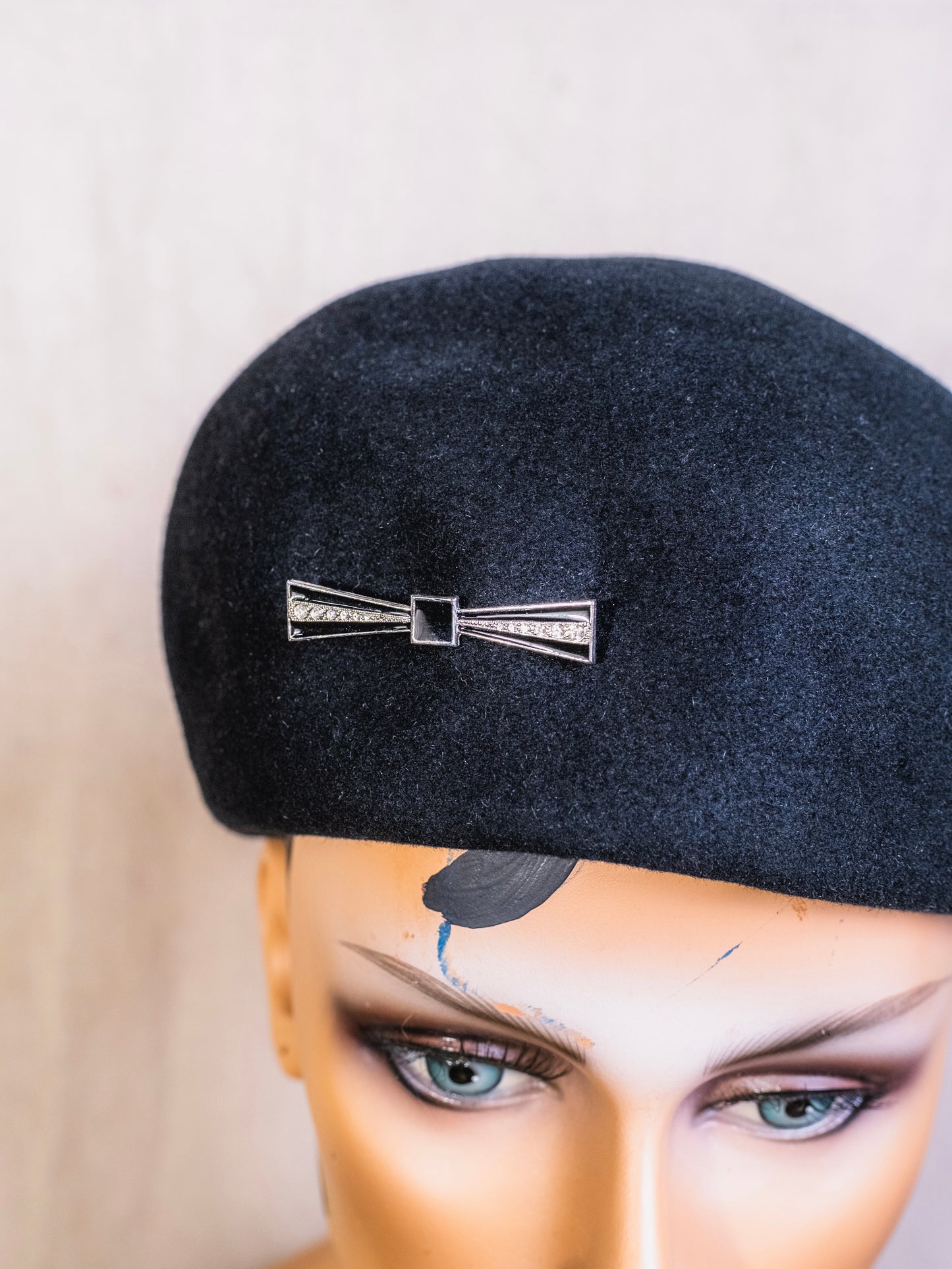 Vintage 1970s Navy Issue Black Fur Felt Beret w/ Bow Brooch