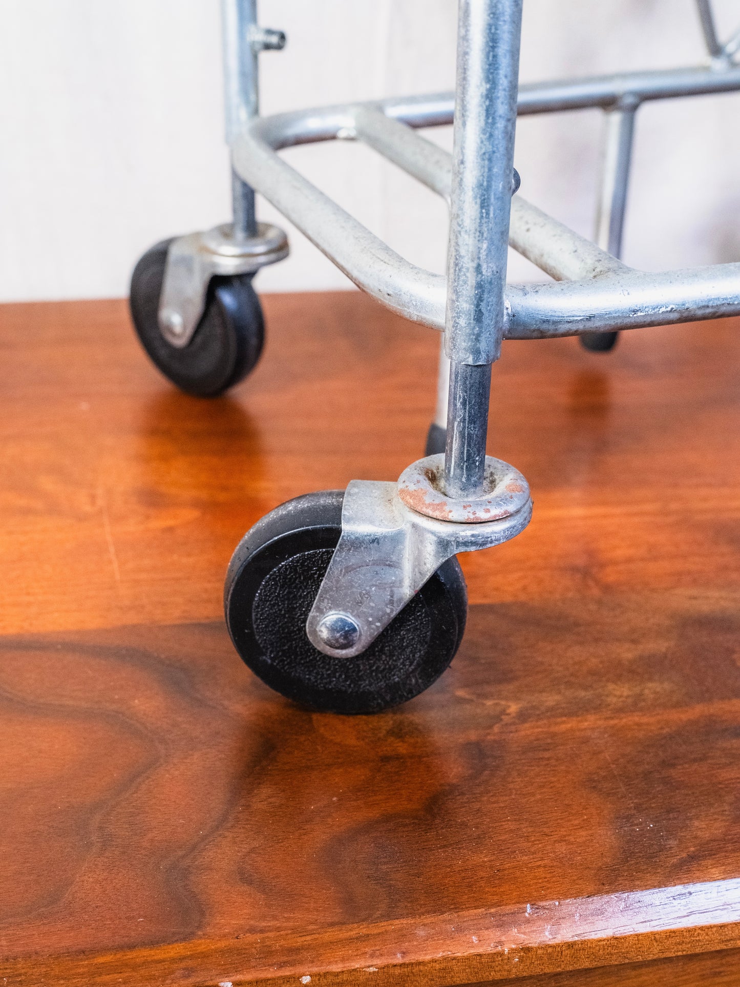 Melissa & Doug Metal Mini Shopping Cart