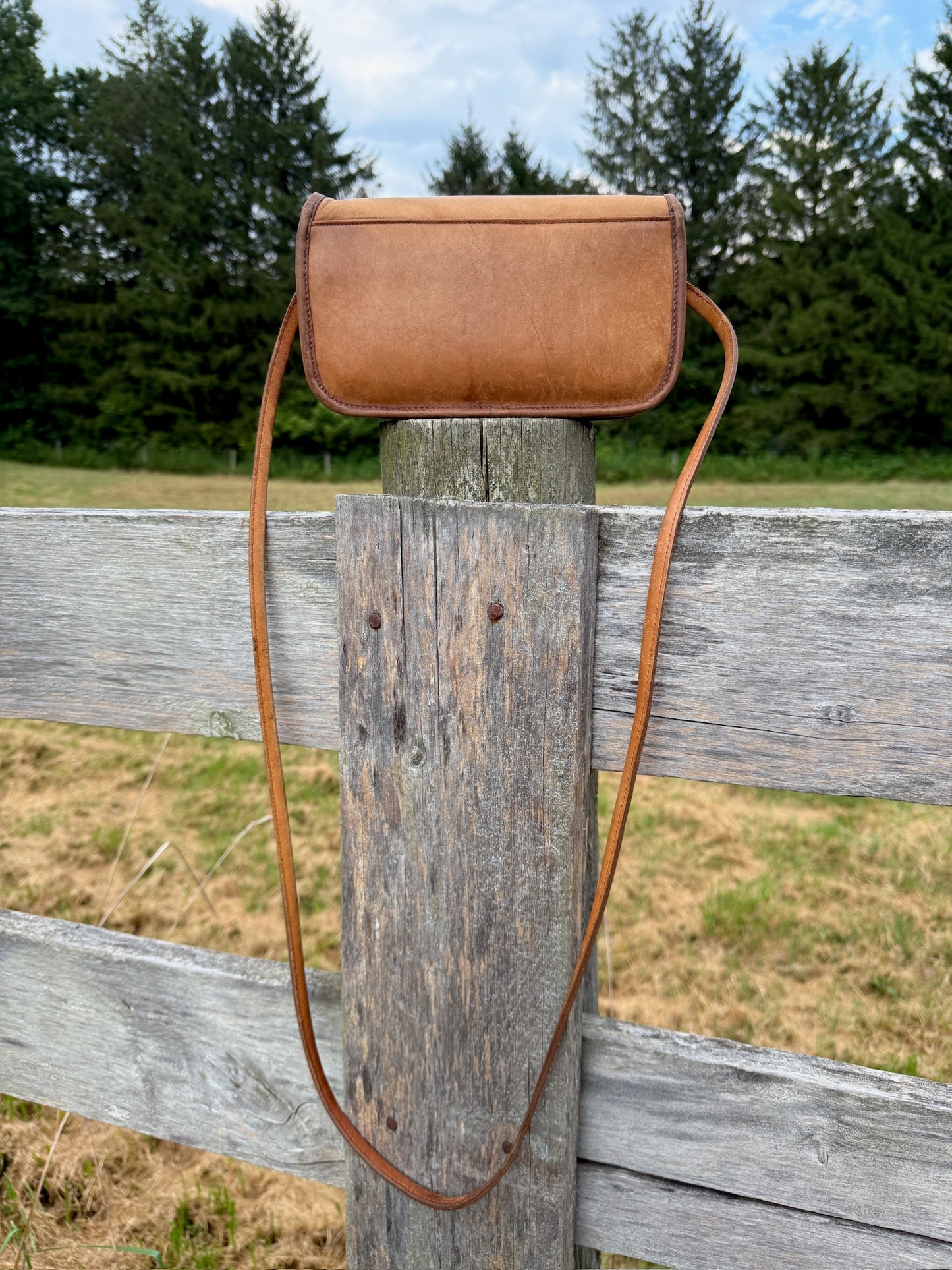 Vintage 1970s Coach Dinky Bag NYC | British Tan Style No. 9375