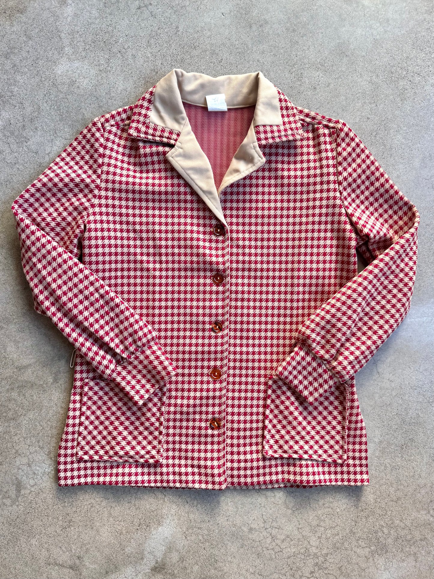 Vintage 1970s Red & Beige Houndstooth Belted Two-Piece Pantsuit | Medium