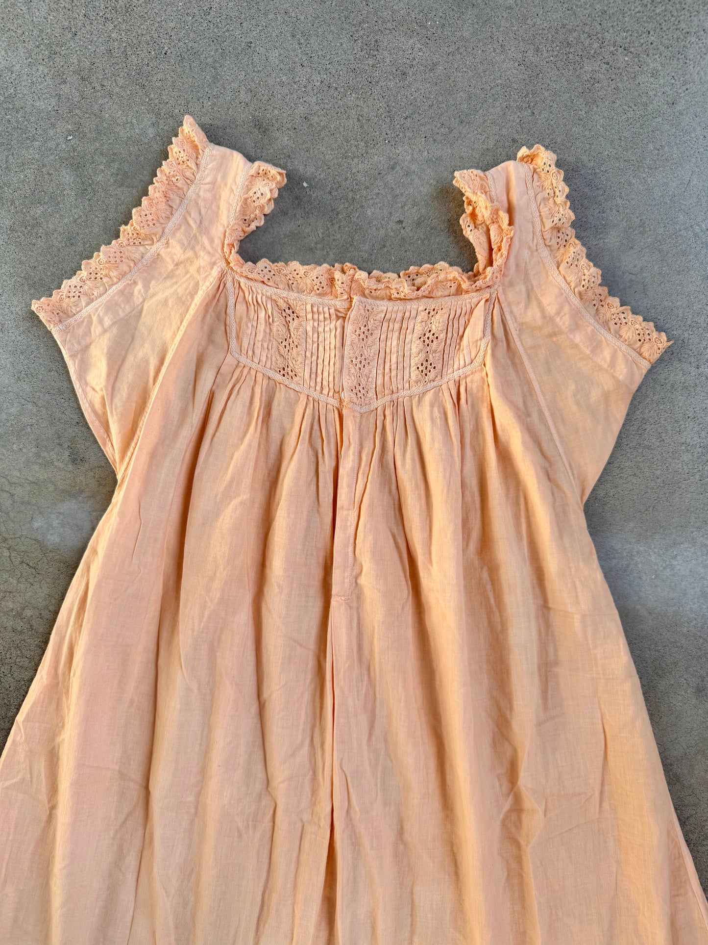 Vintage 1980s Peach Cap Sleeve Eyelet Trim Babydoll Dress | S/M