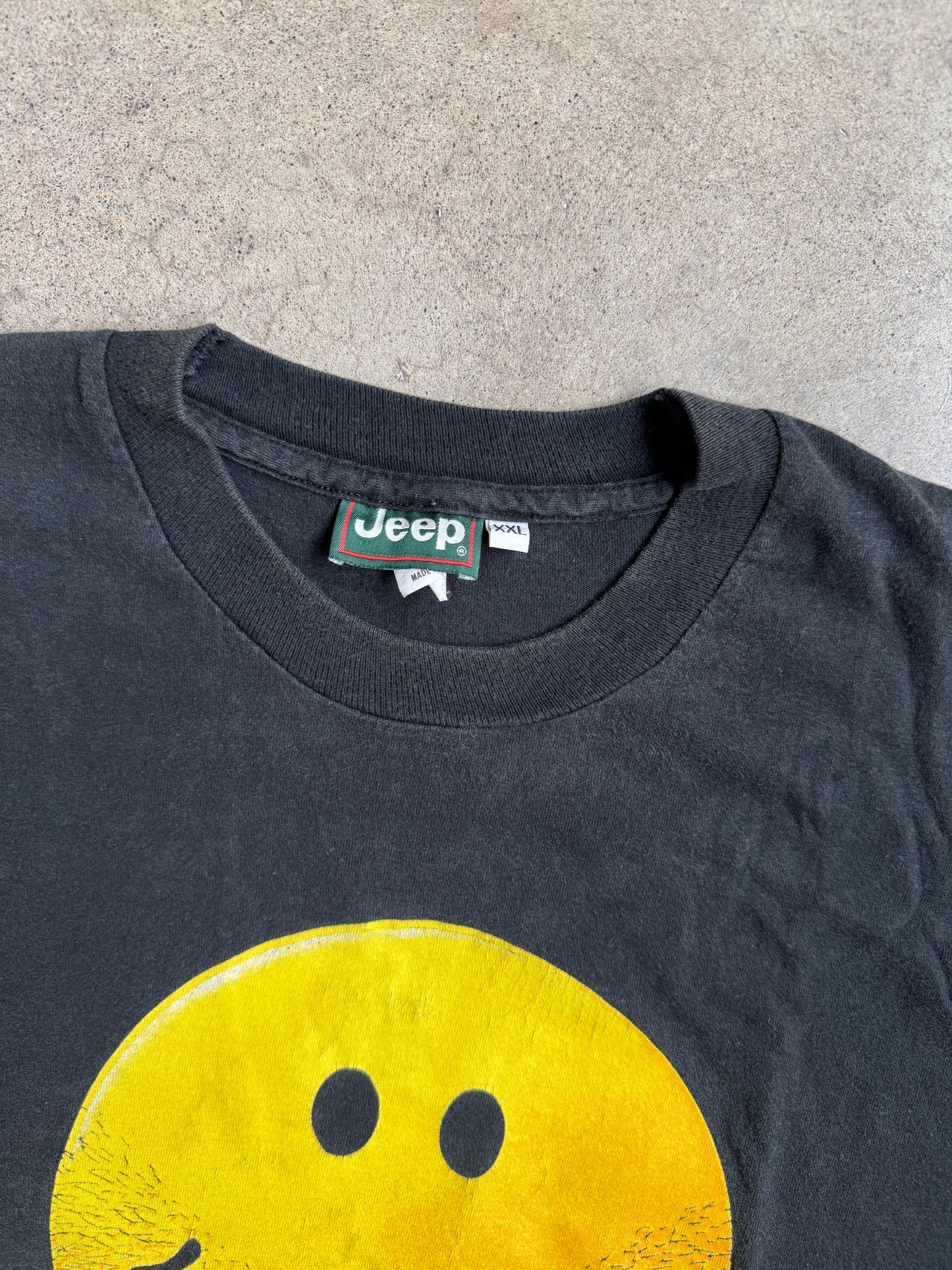 Vintage 1990s Jeep "There's Only One" Stubble Smiley Face Graphic Tee | XXL