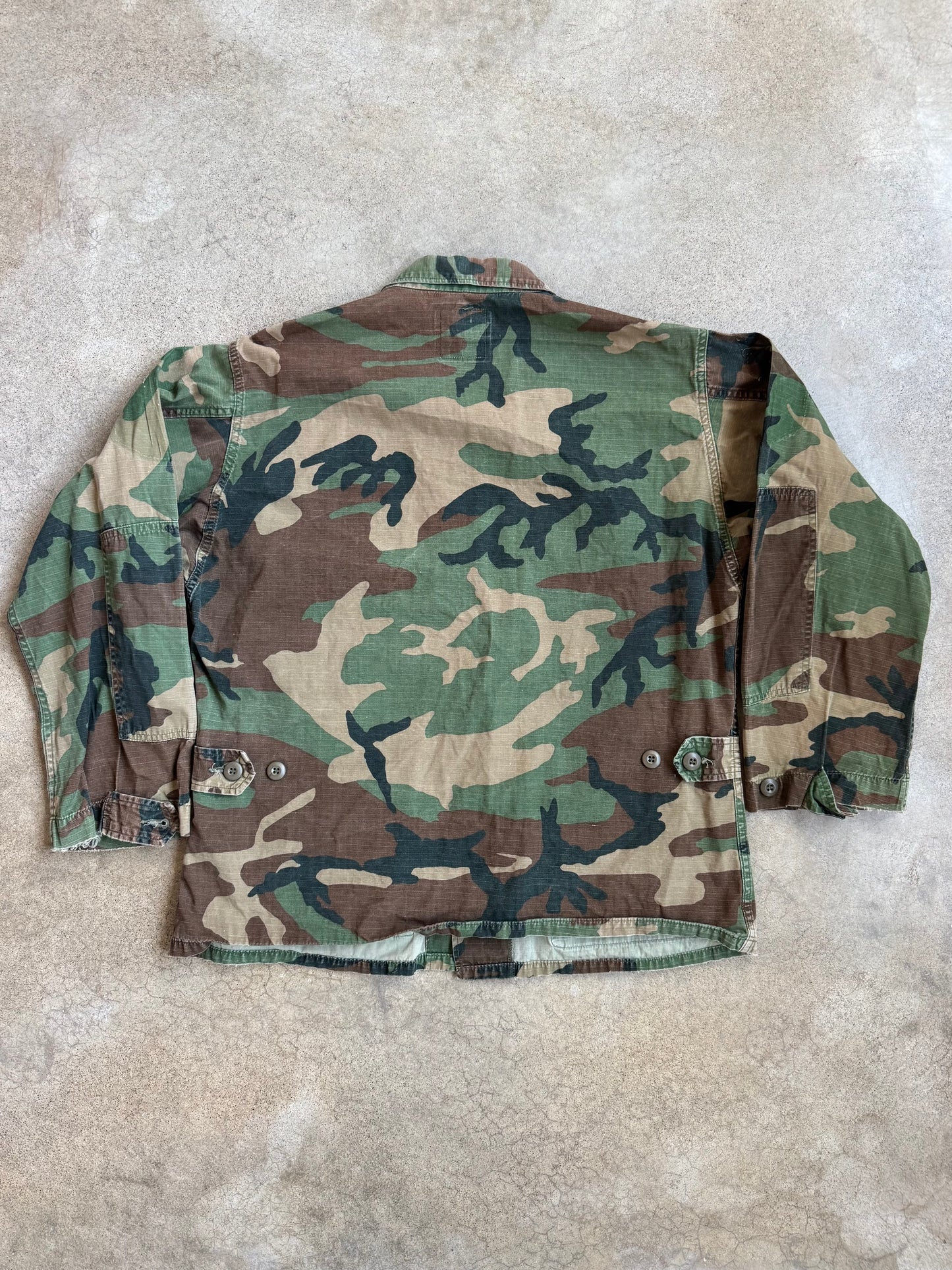 Vintage Military Issue Woodland Camo BDU Combat Jacket | Medium